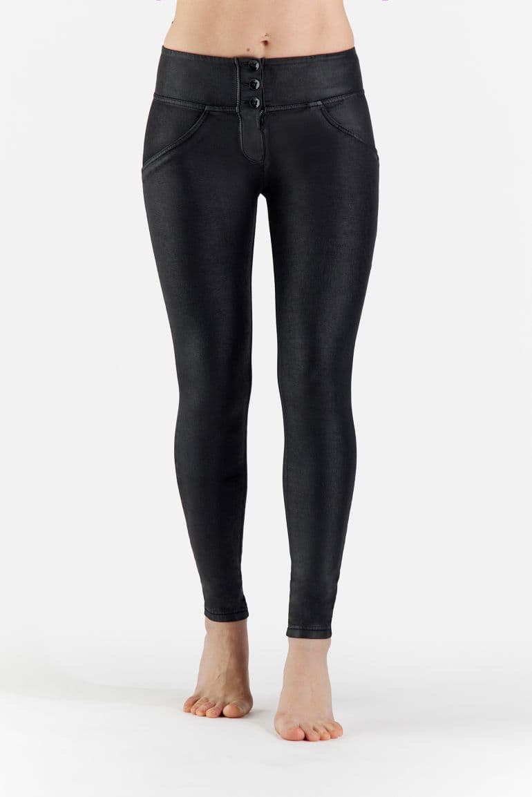 FREDDY RTW... Black