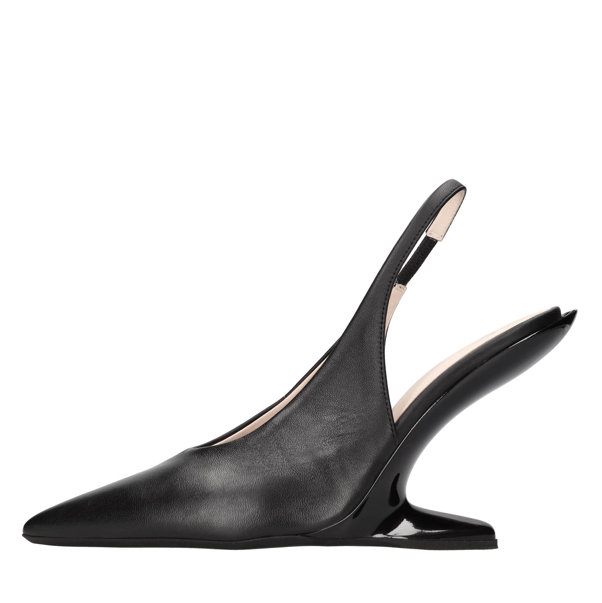 N°21 With Heel Black