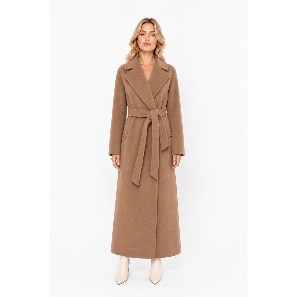WEEKEND MAX MARA Coats