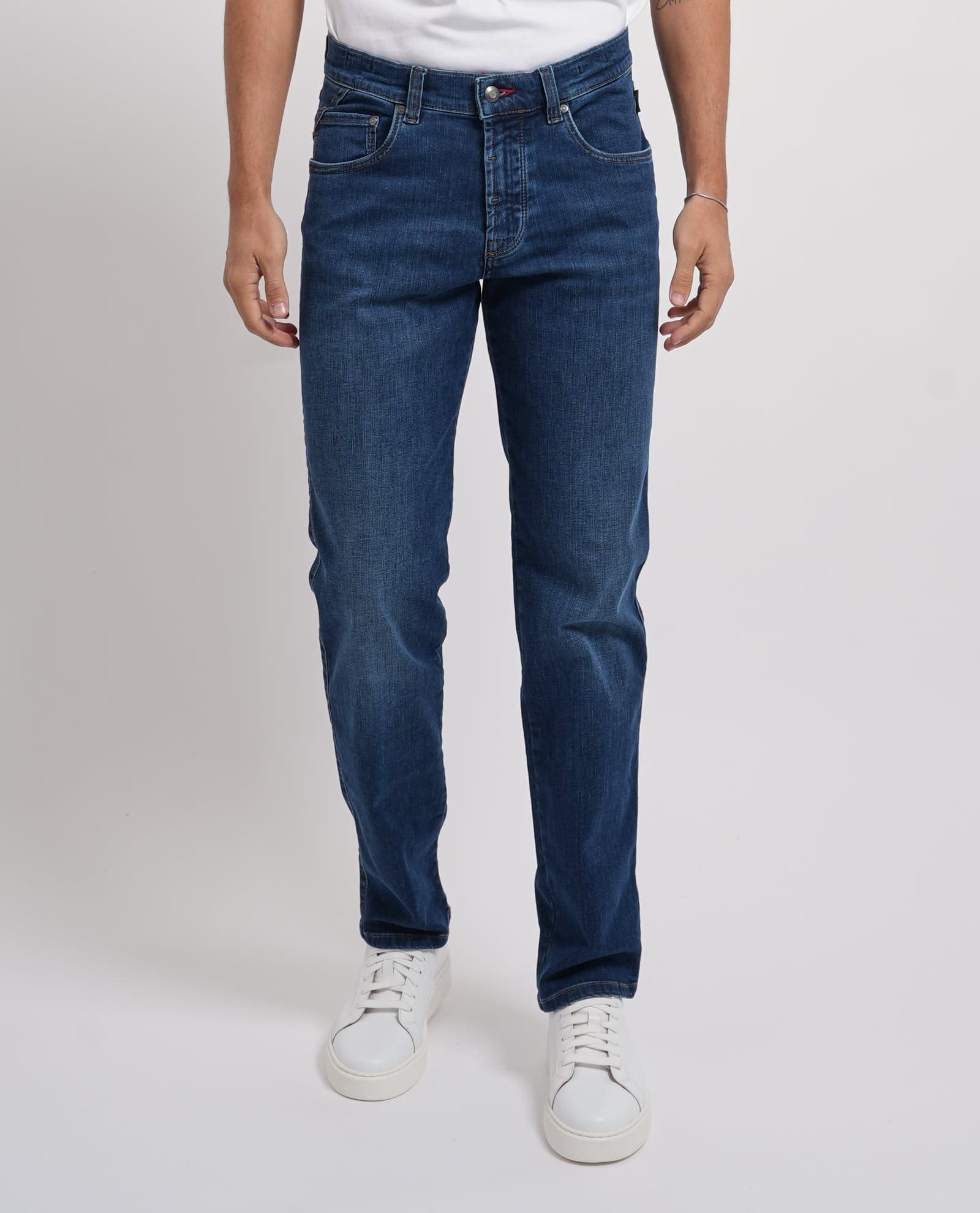 BUGATTI Jeans