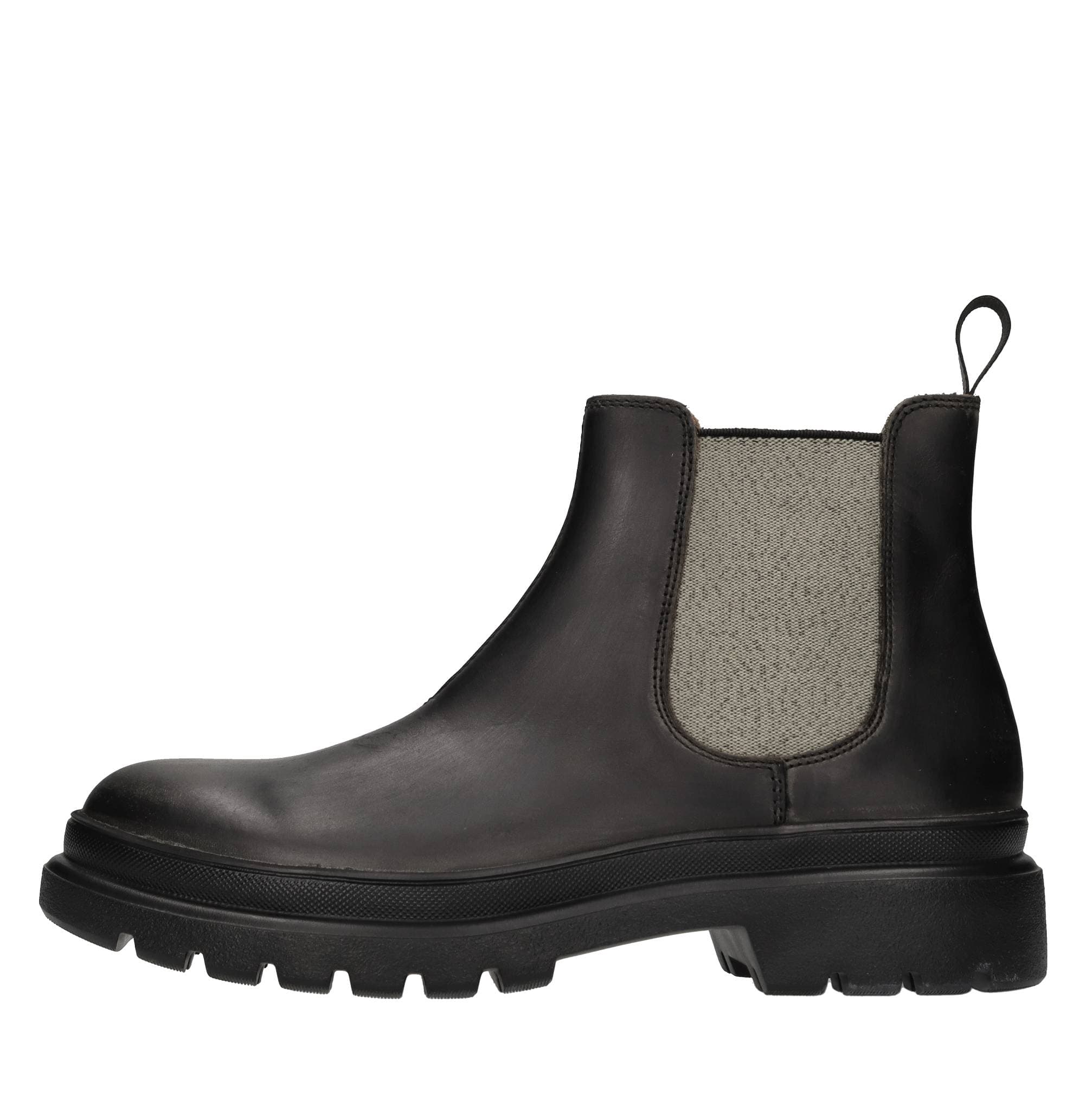 Frau Boots