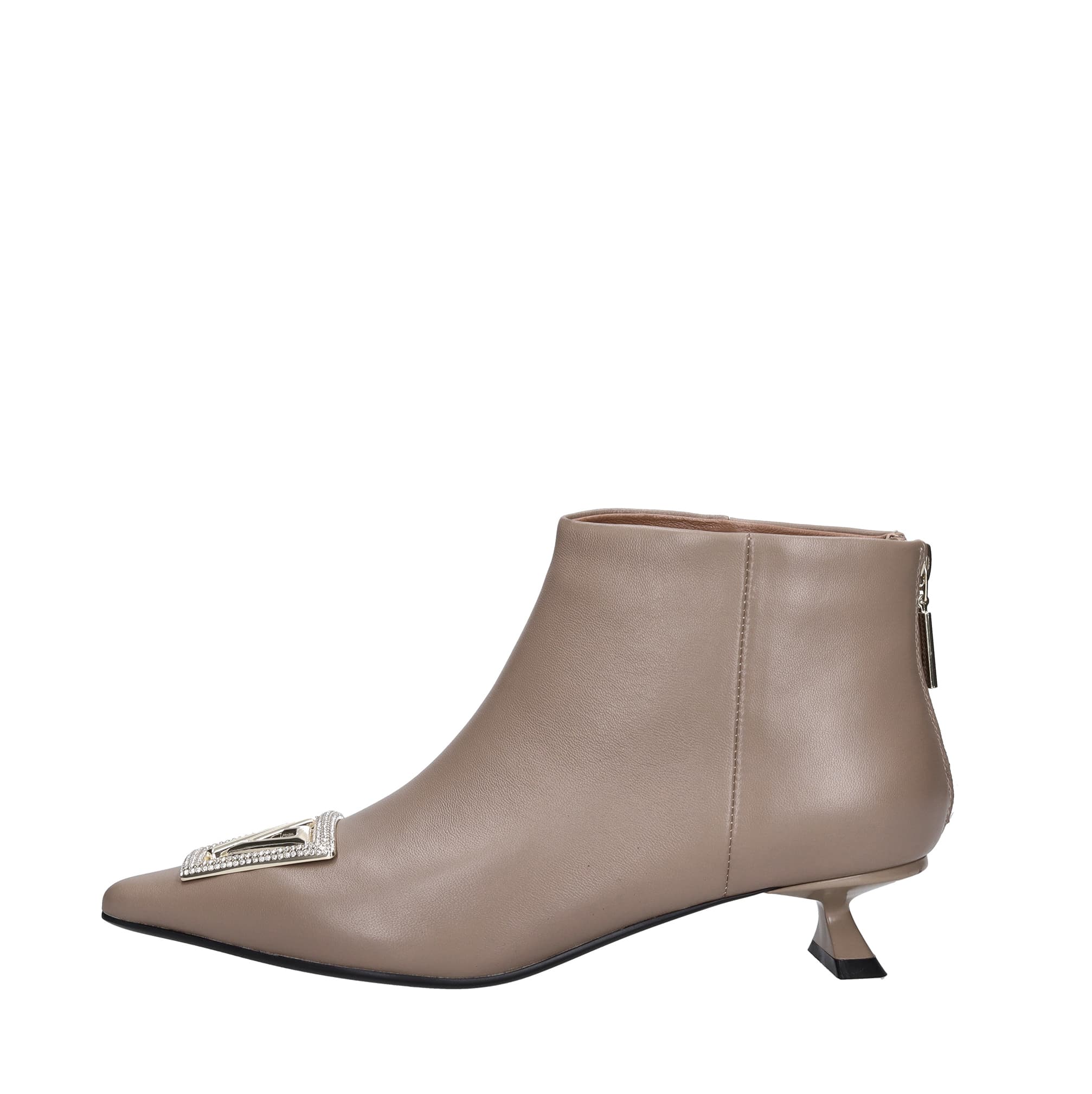 Emanuelle Vee Boots
