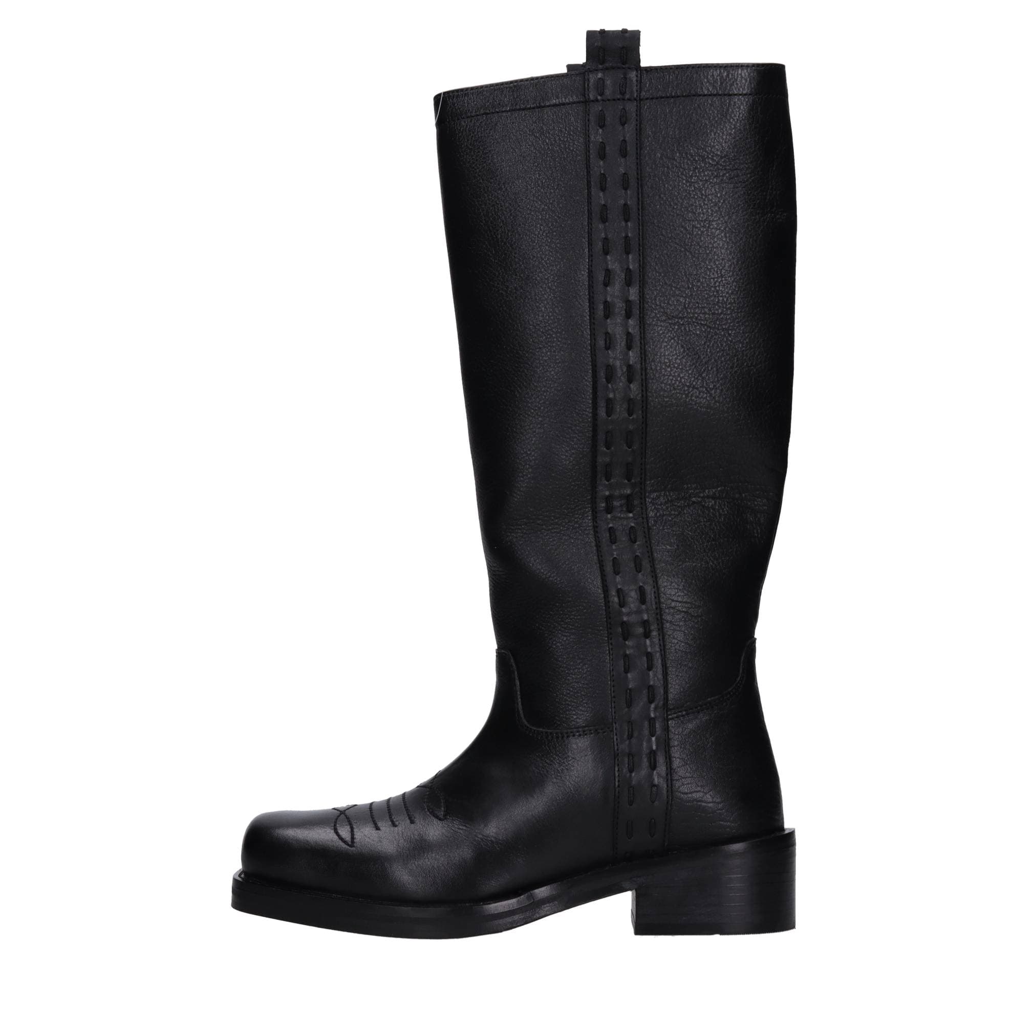 Emanuelle Vee Boots
