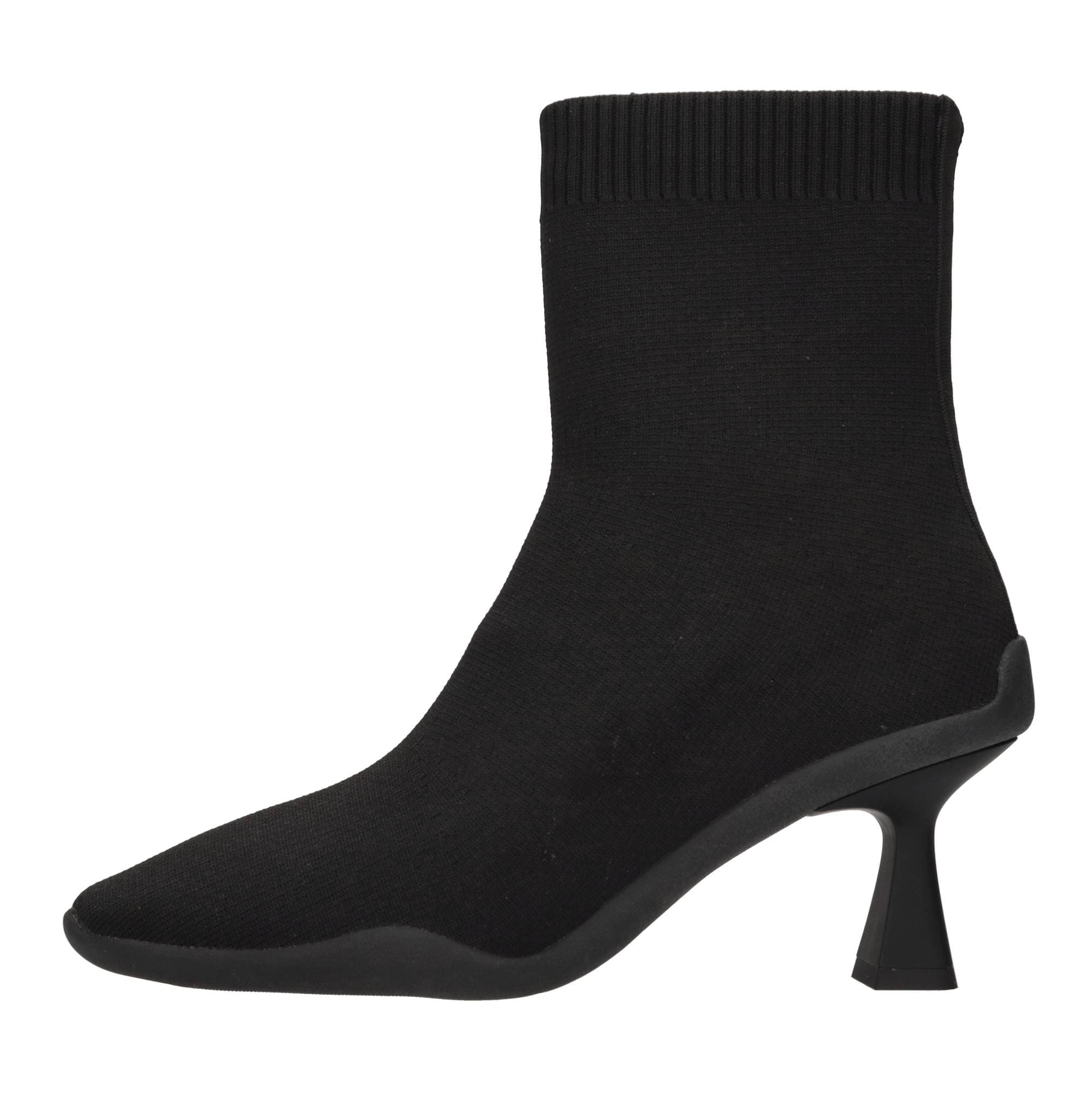 Emanuelle Vee Boots