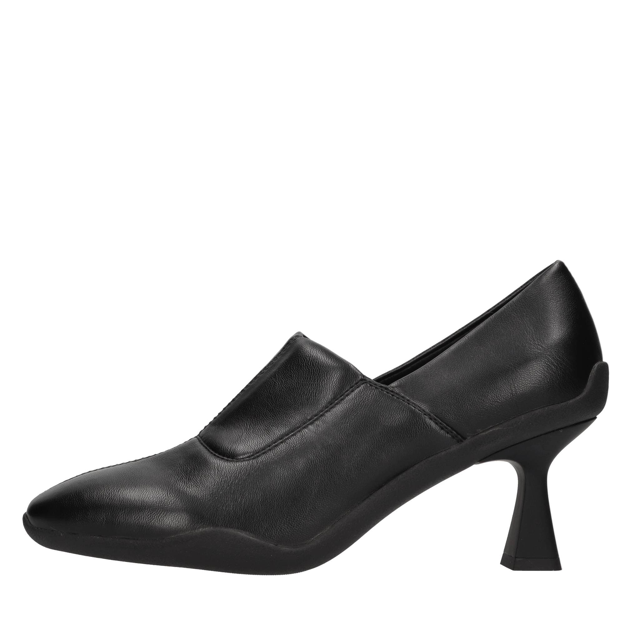 Emanuelle Vee With Heel