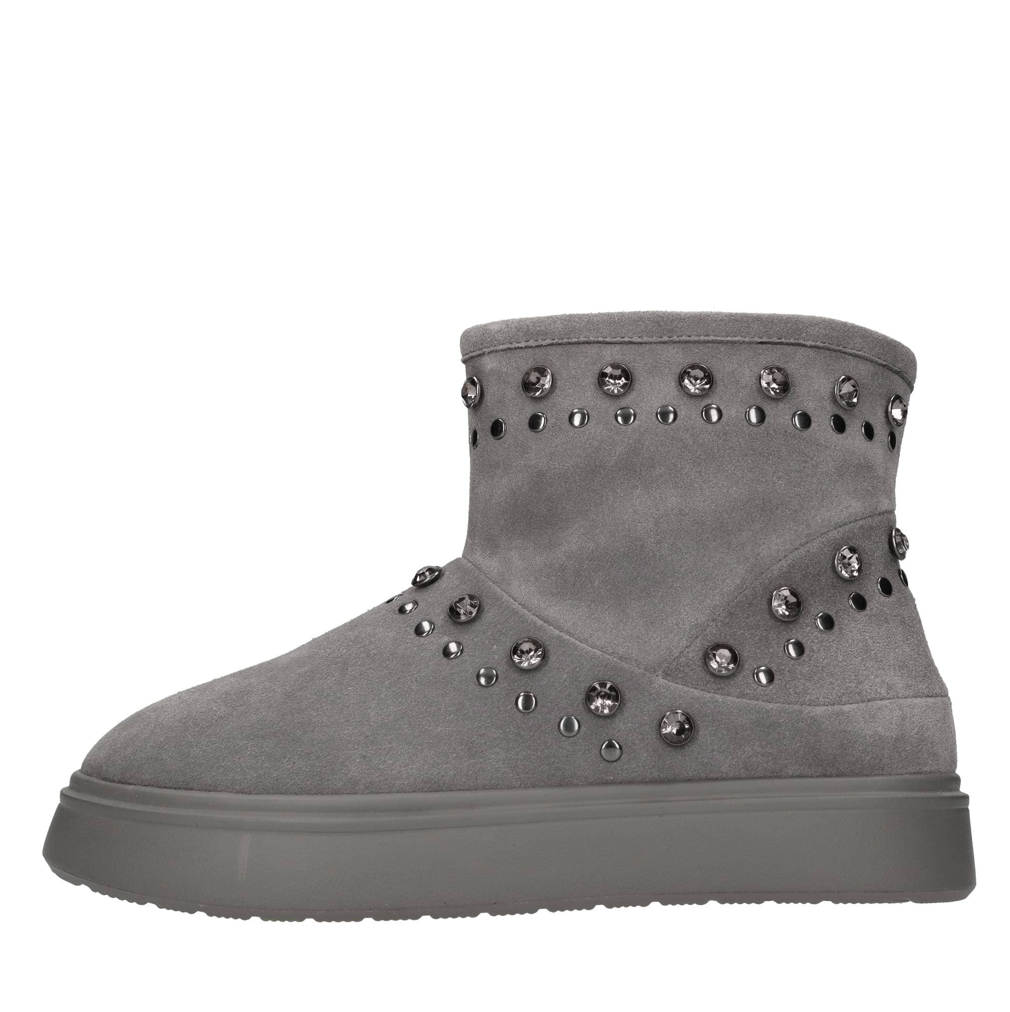 Emanuelle Vee Boots