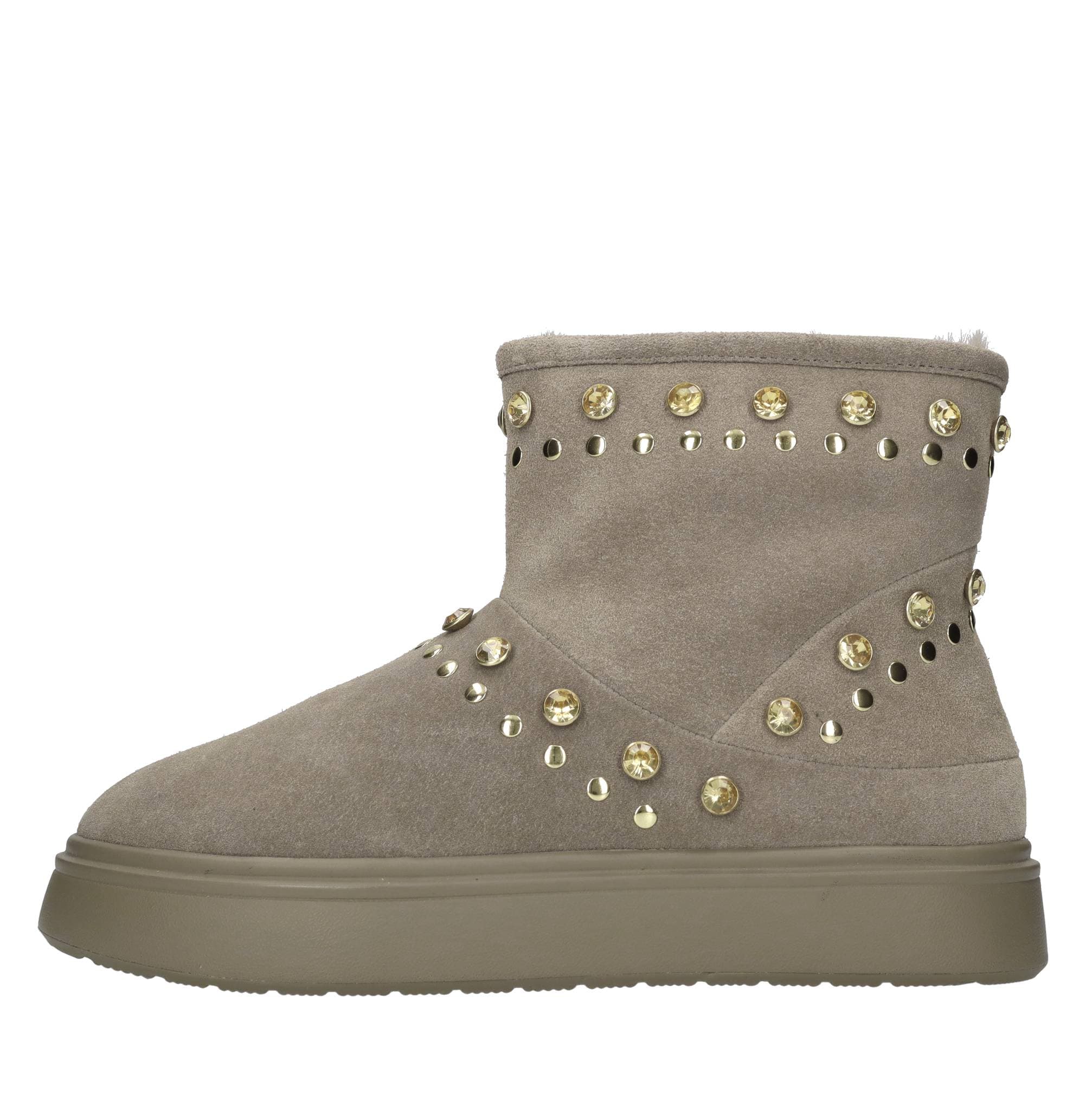 Emanuelle Vee Boots