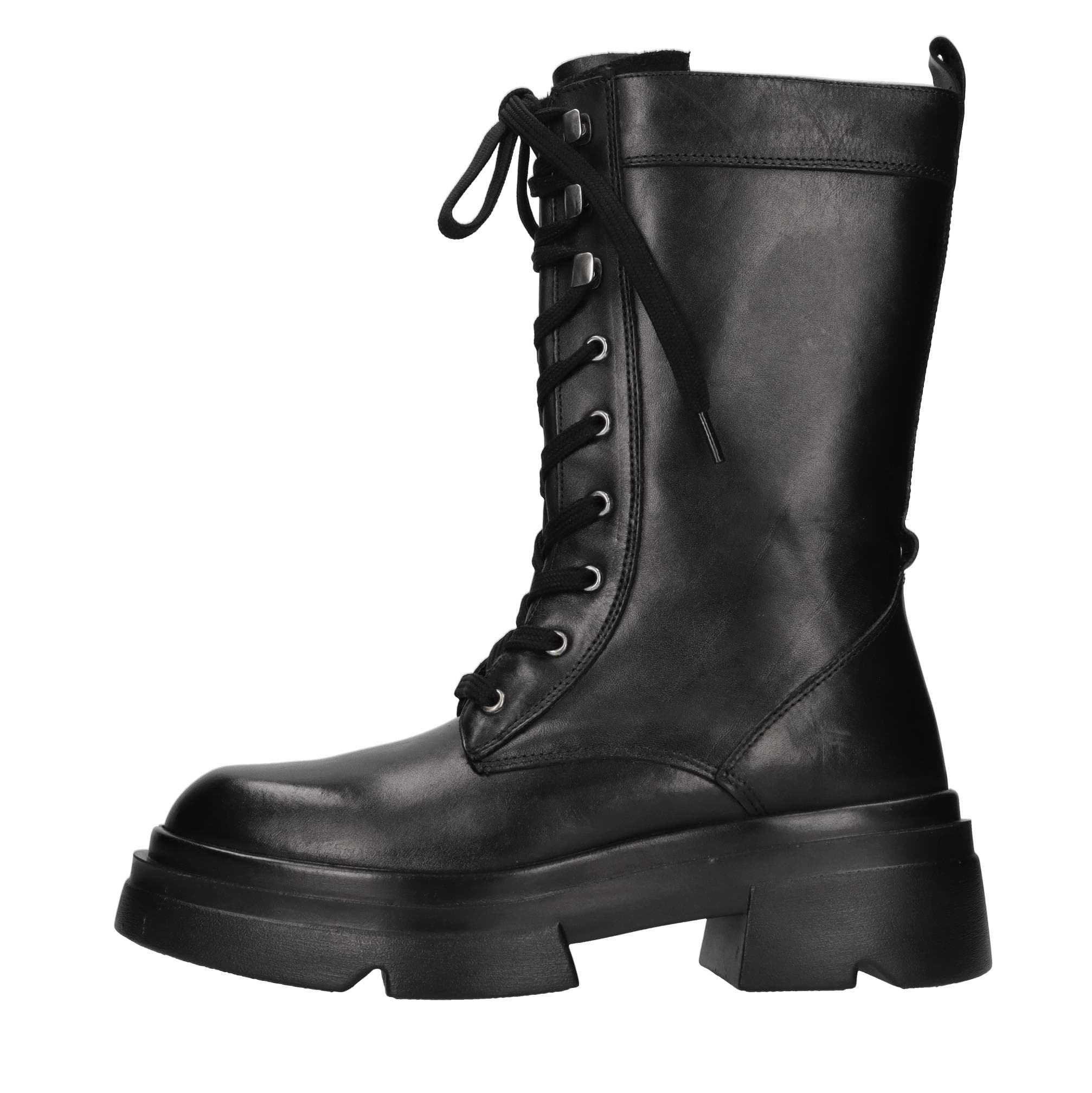 Emanuelle Vee Boots