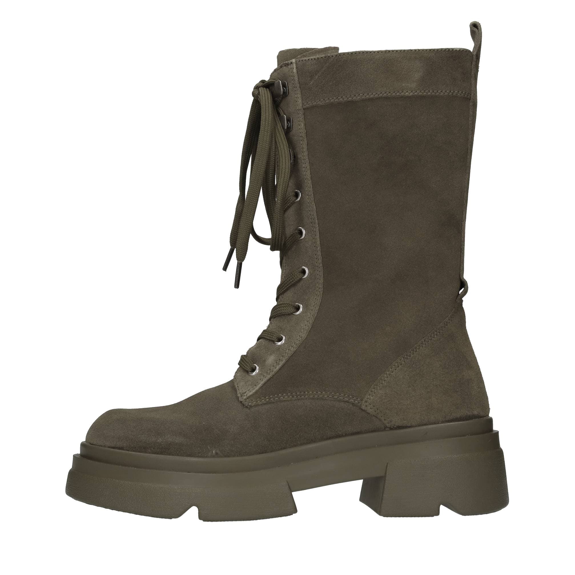 Emanuelle Vee Boots