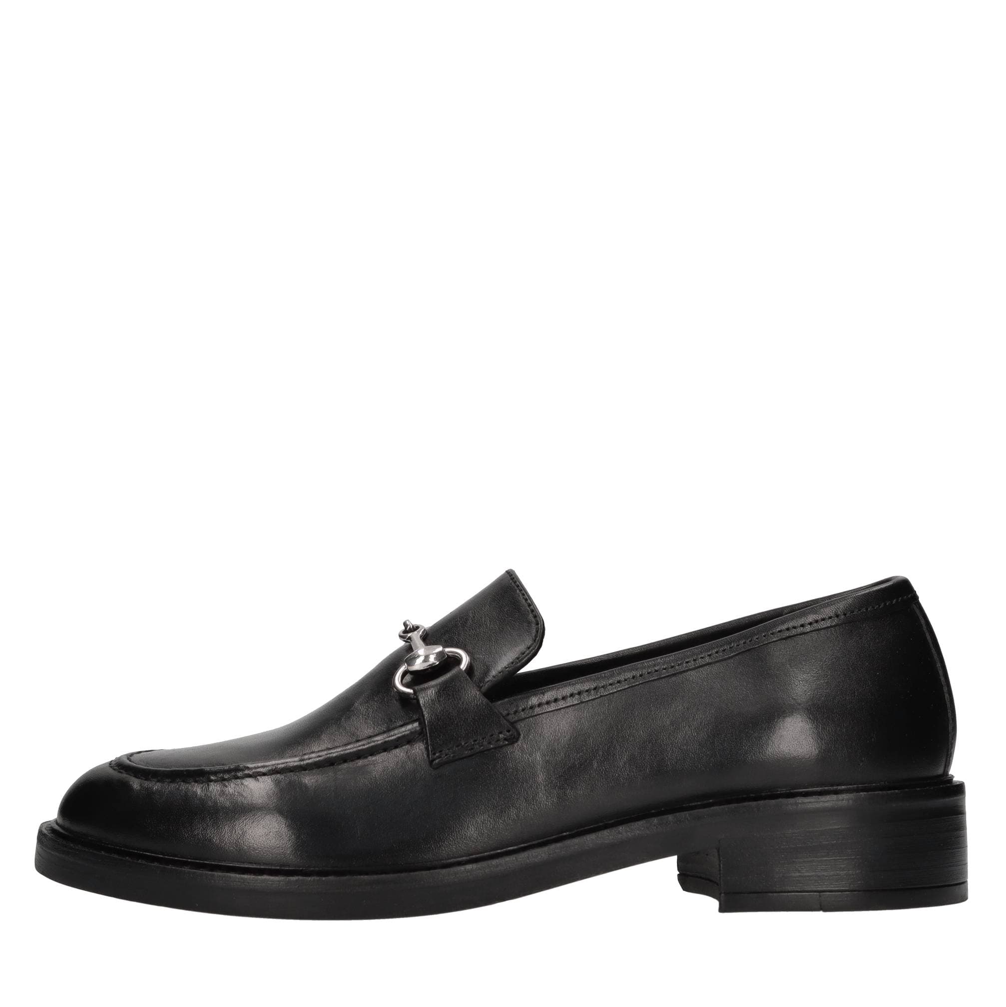 Emanuelle Vee Flat shoes