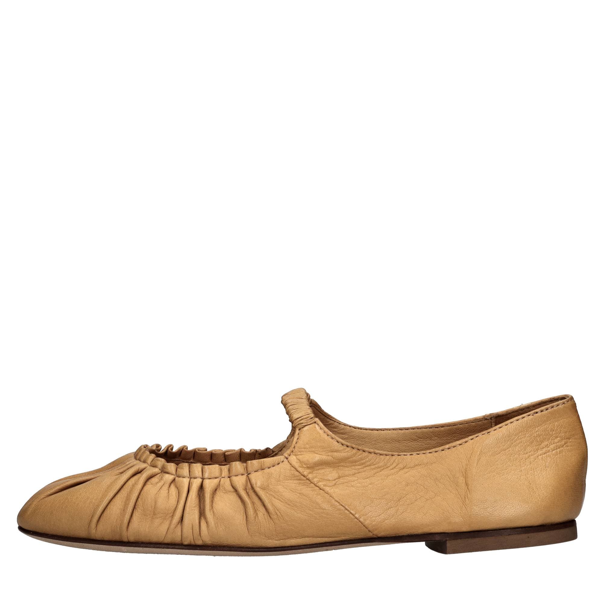 LORENA PAGGI Flat shoes