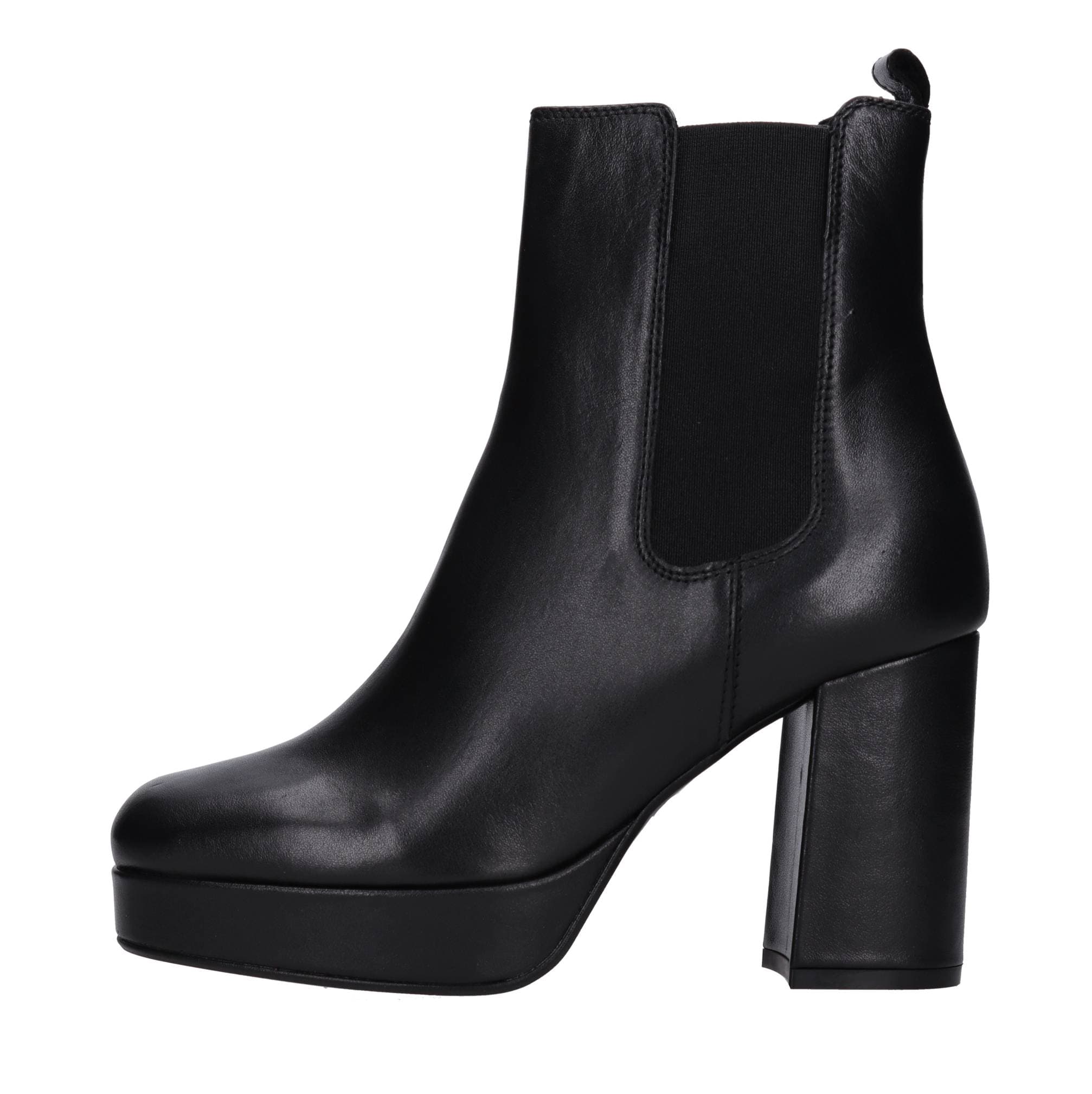 Carmens Boots