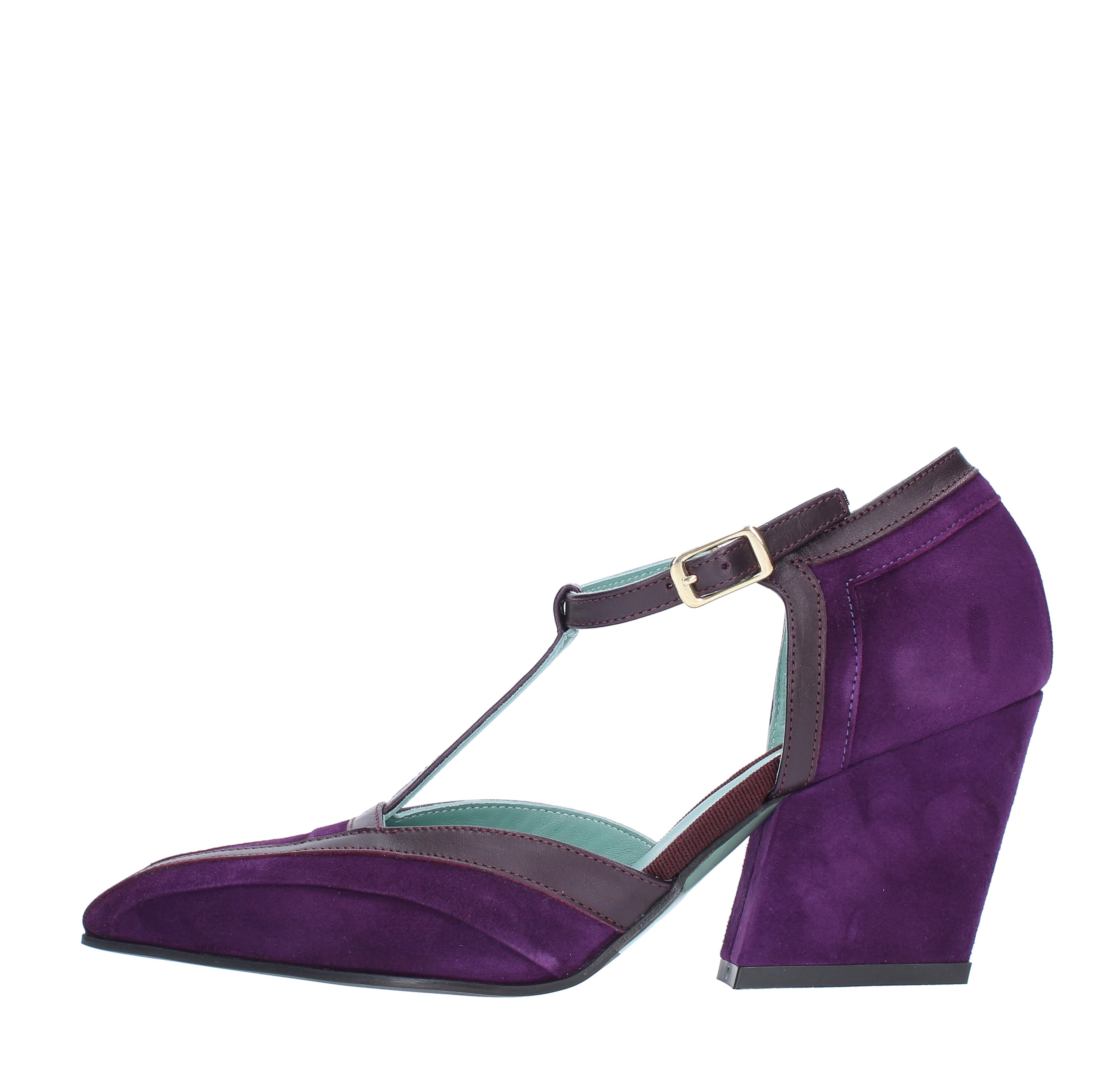 Paola D'Arcano With Heel