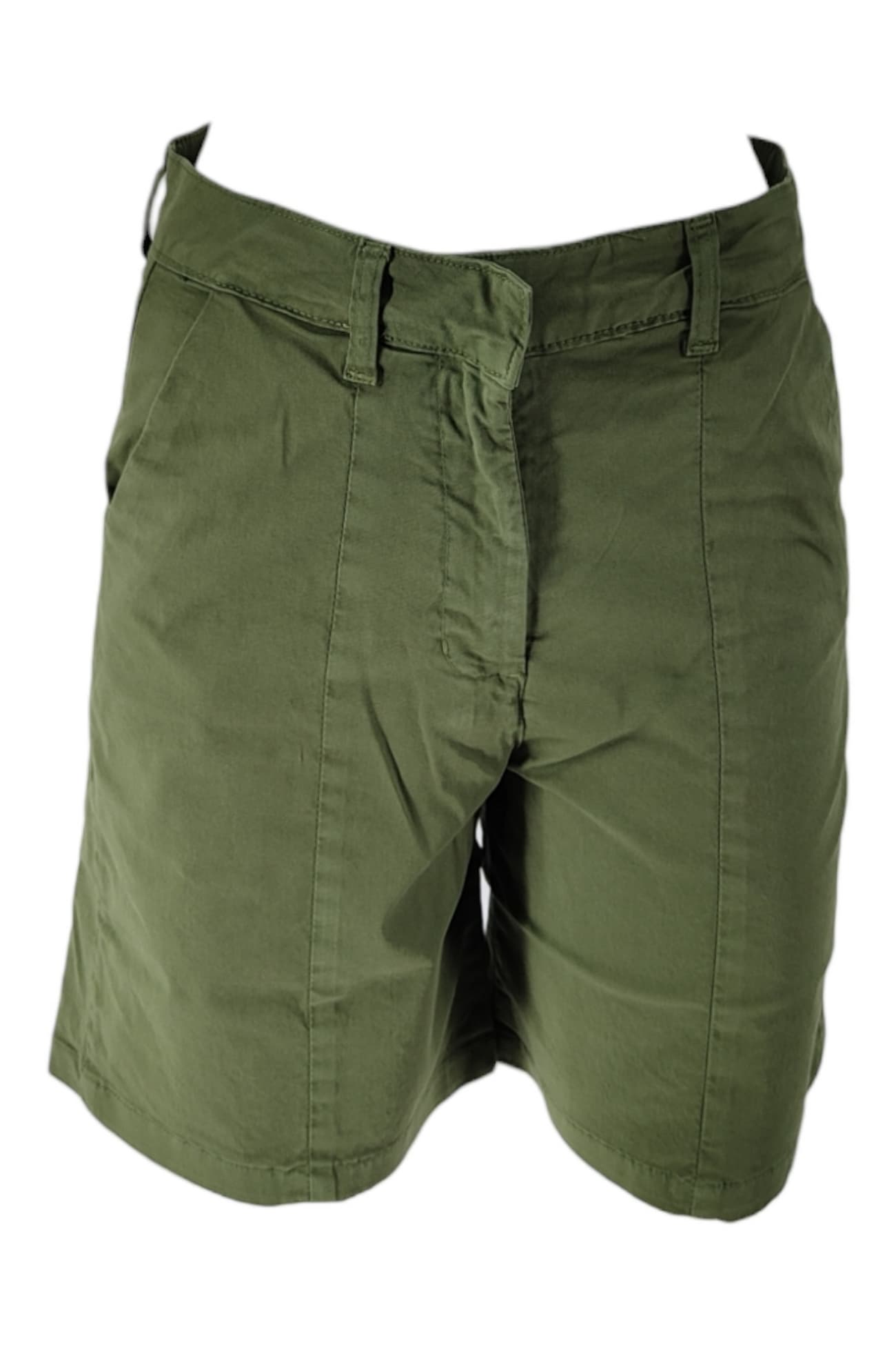 BOMBOOGIE Shorts Military green