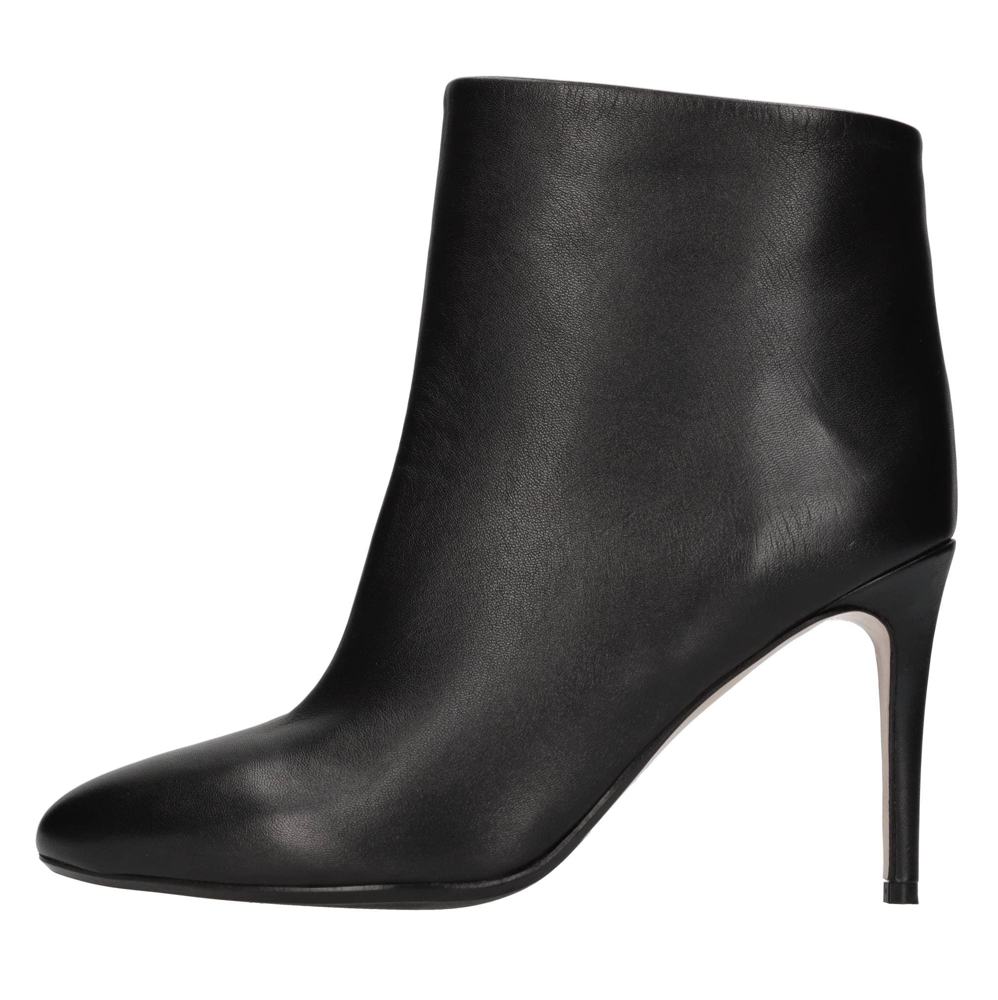 Anna F. Boots