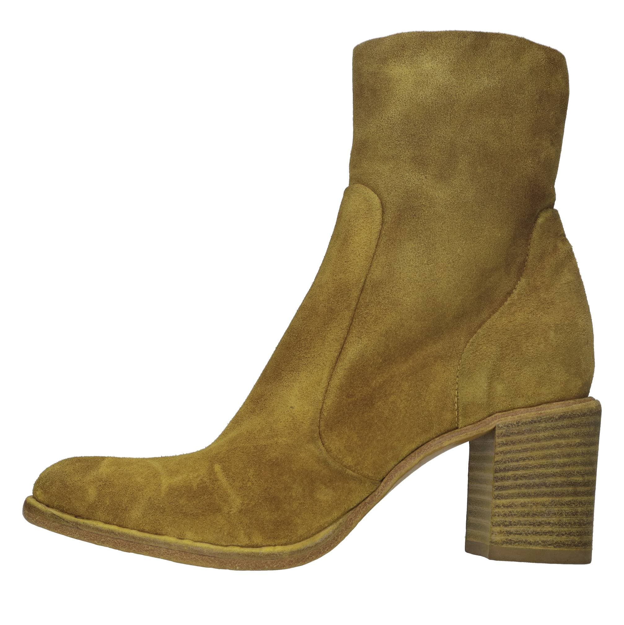 Strategia Boots