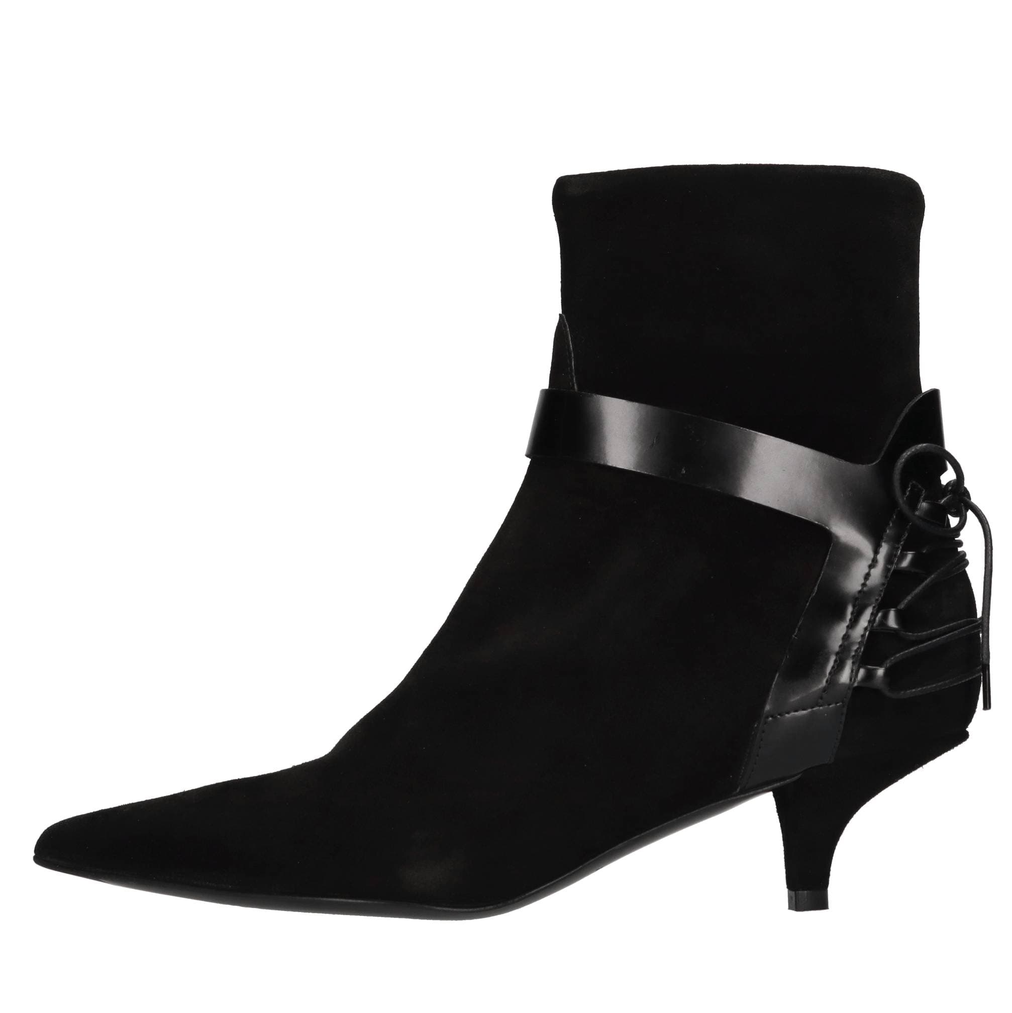 Strategia Boots