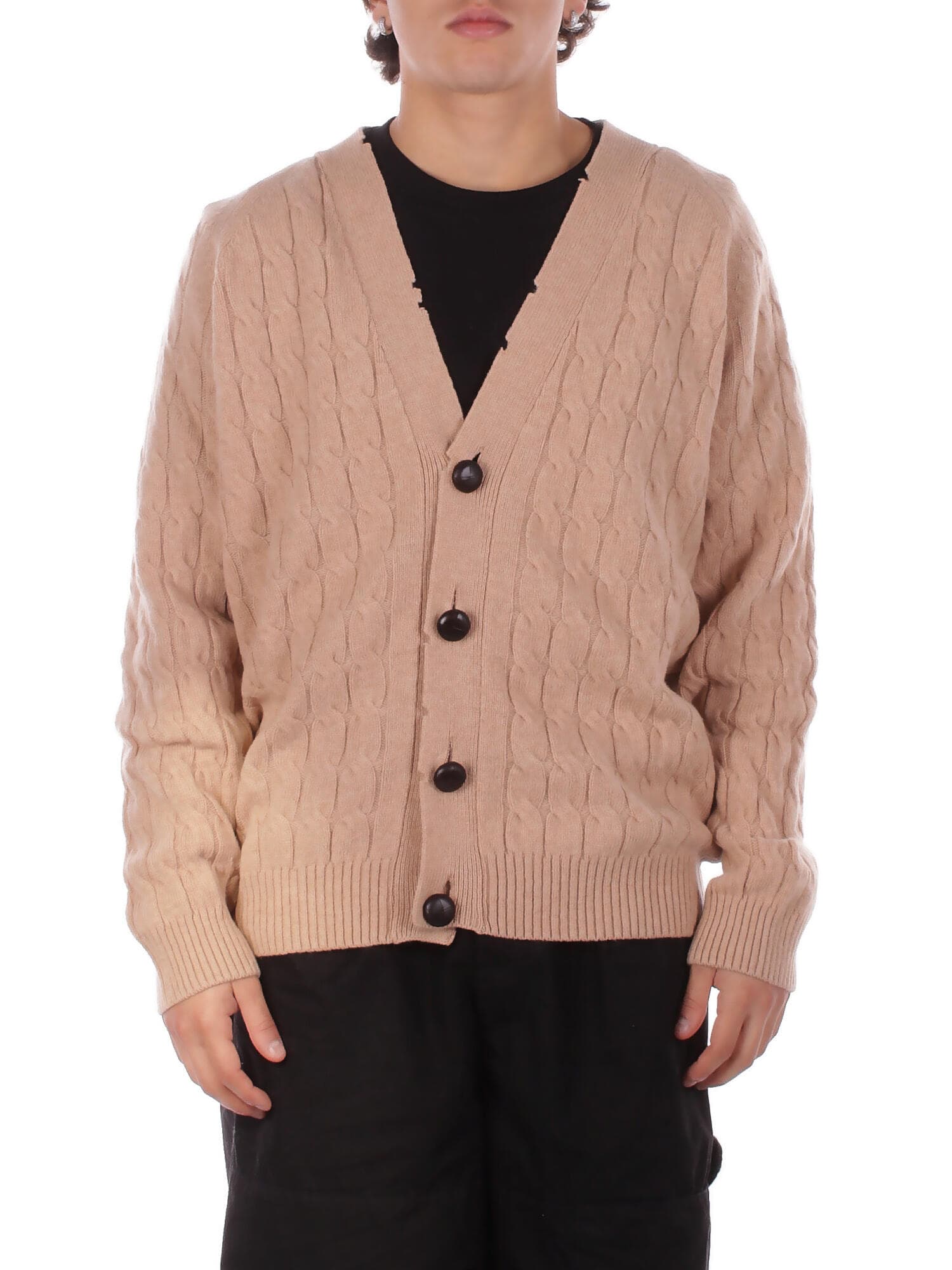 Amaranto Sweaters
