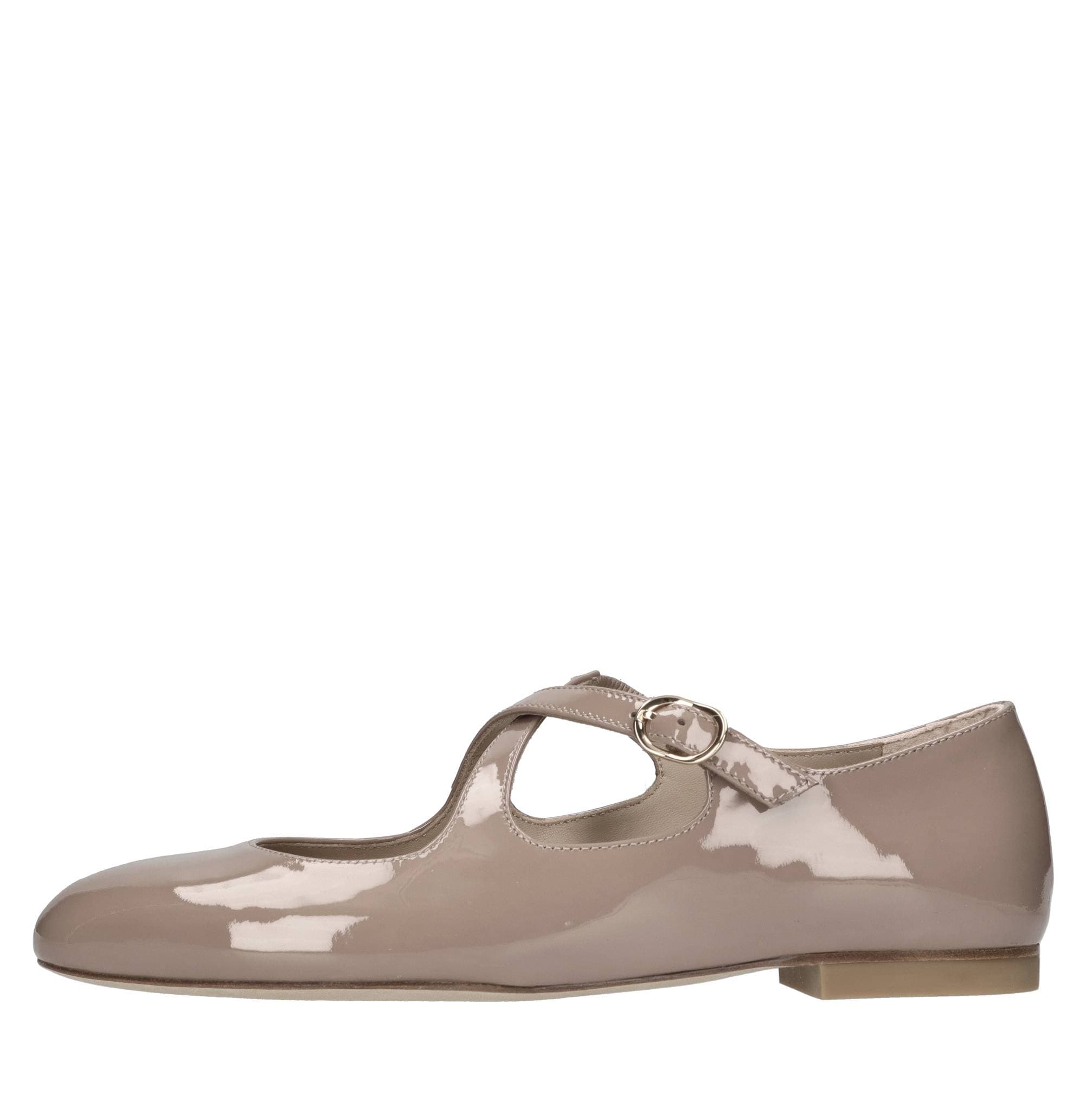 Stuart Weitzman Flat shoes