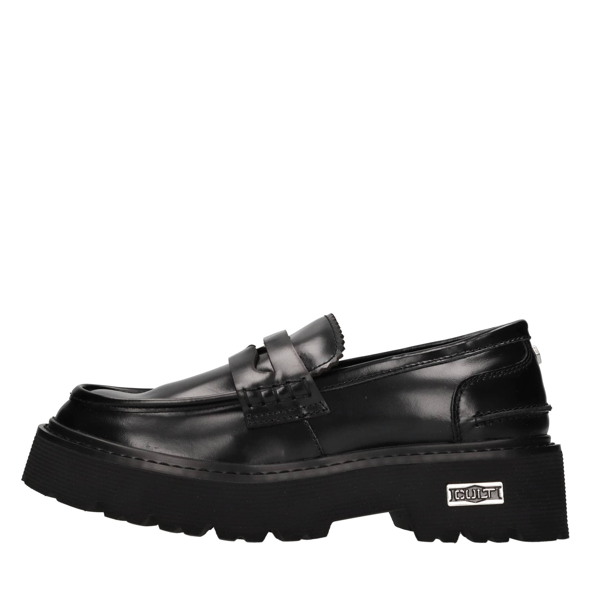 CULT Flat shoes