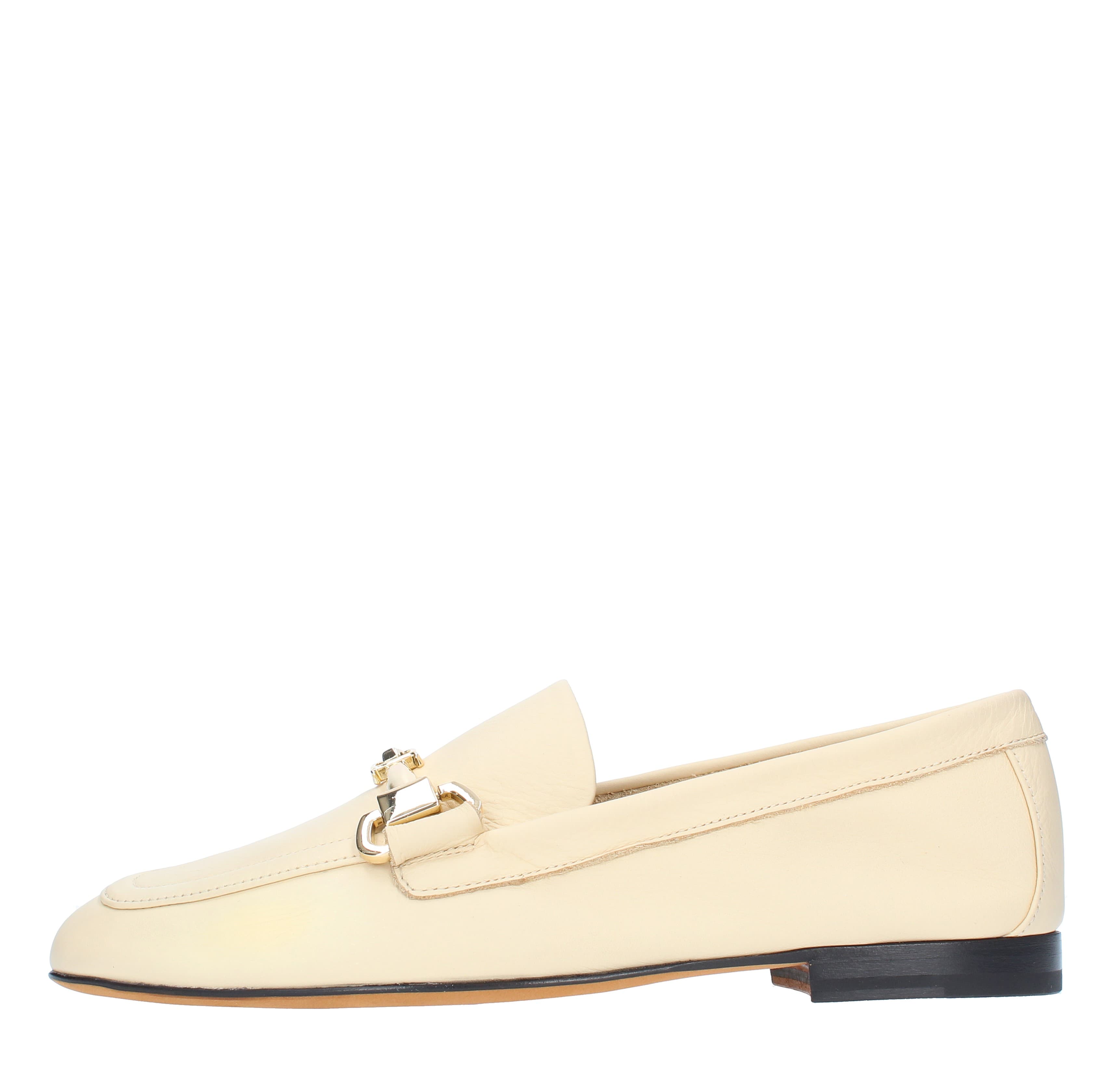 Doucal's Flat shoes