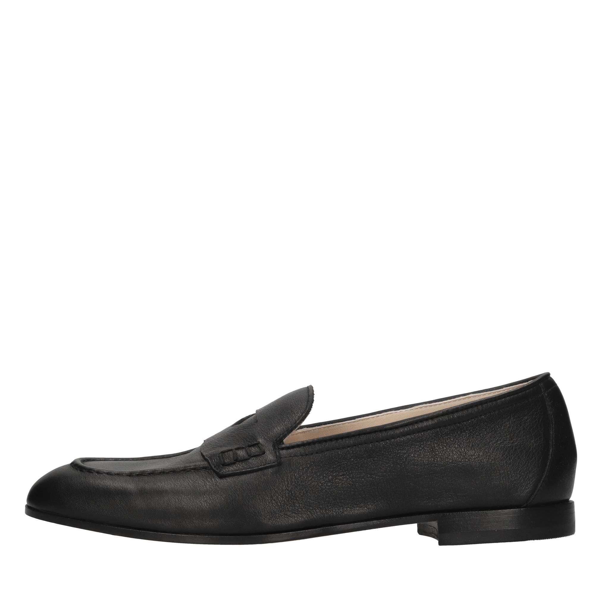 Doucal's Flat shoes