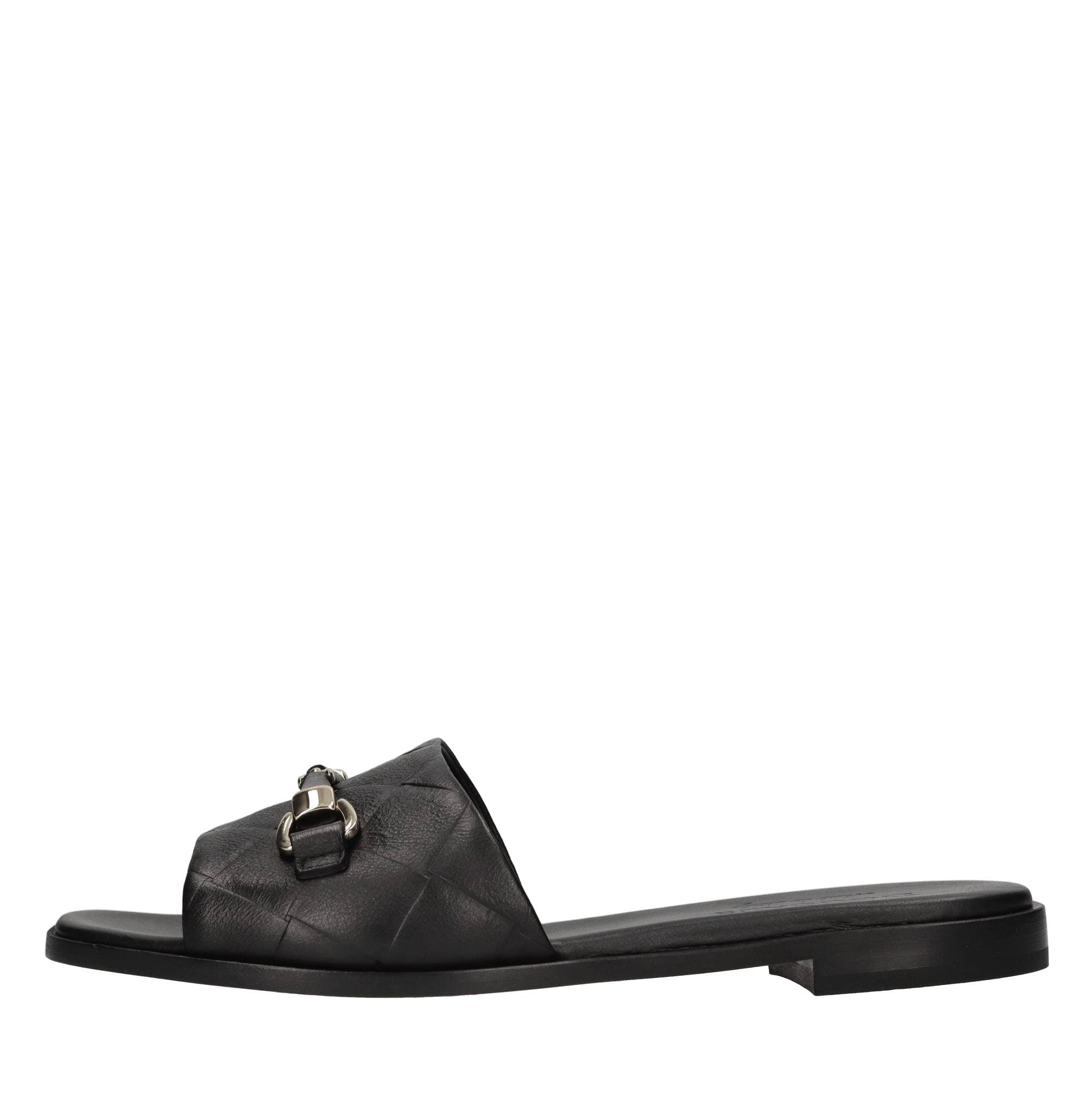 Doucal's Flat shoes