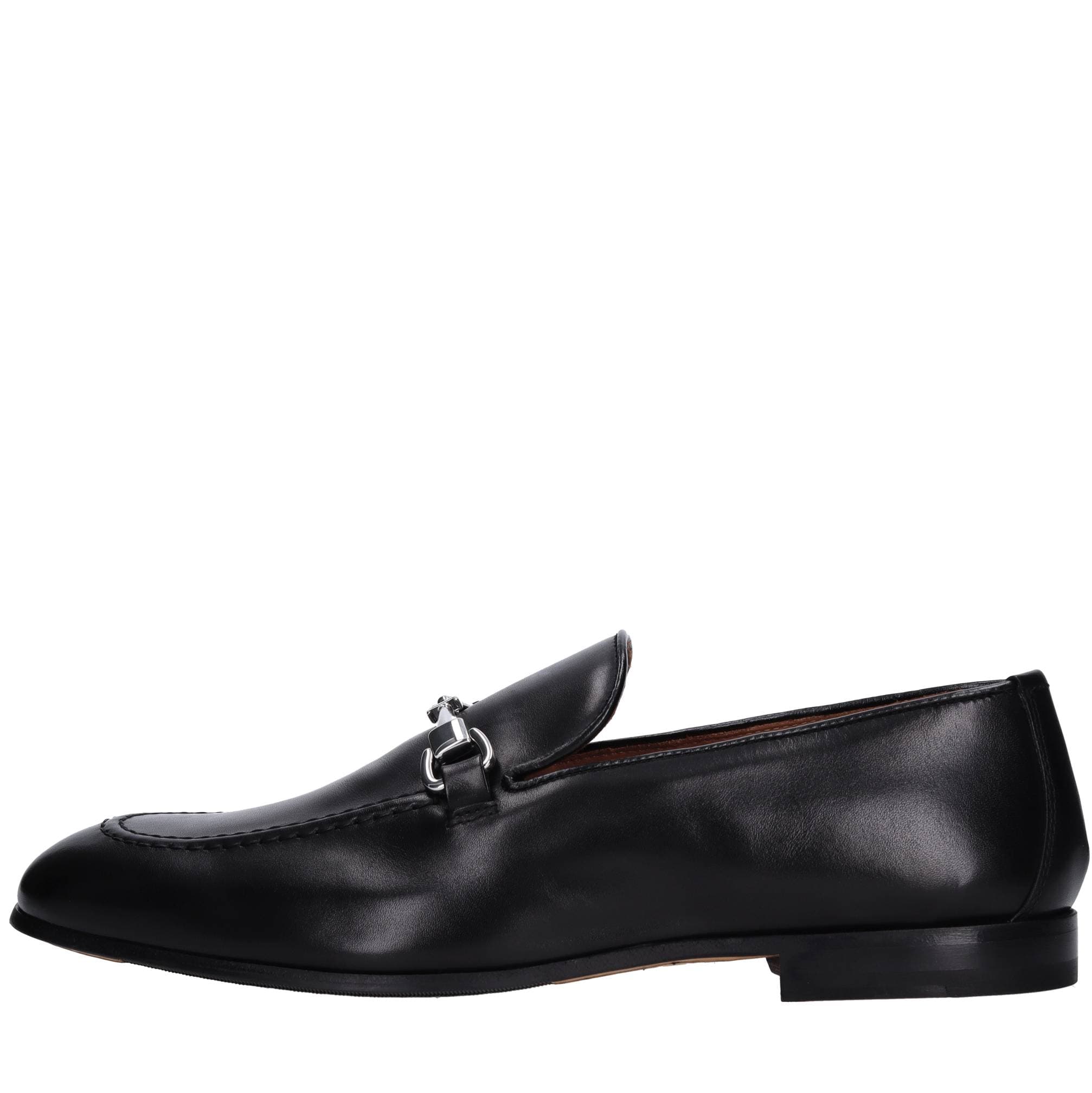 Doucal's Flat shoes