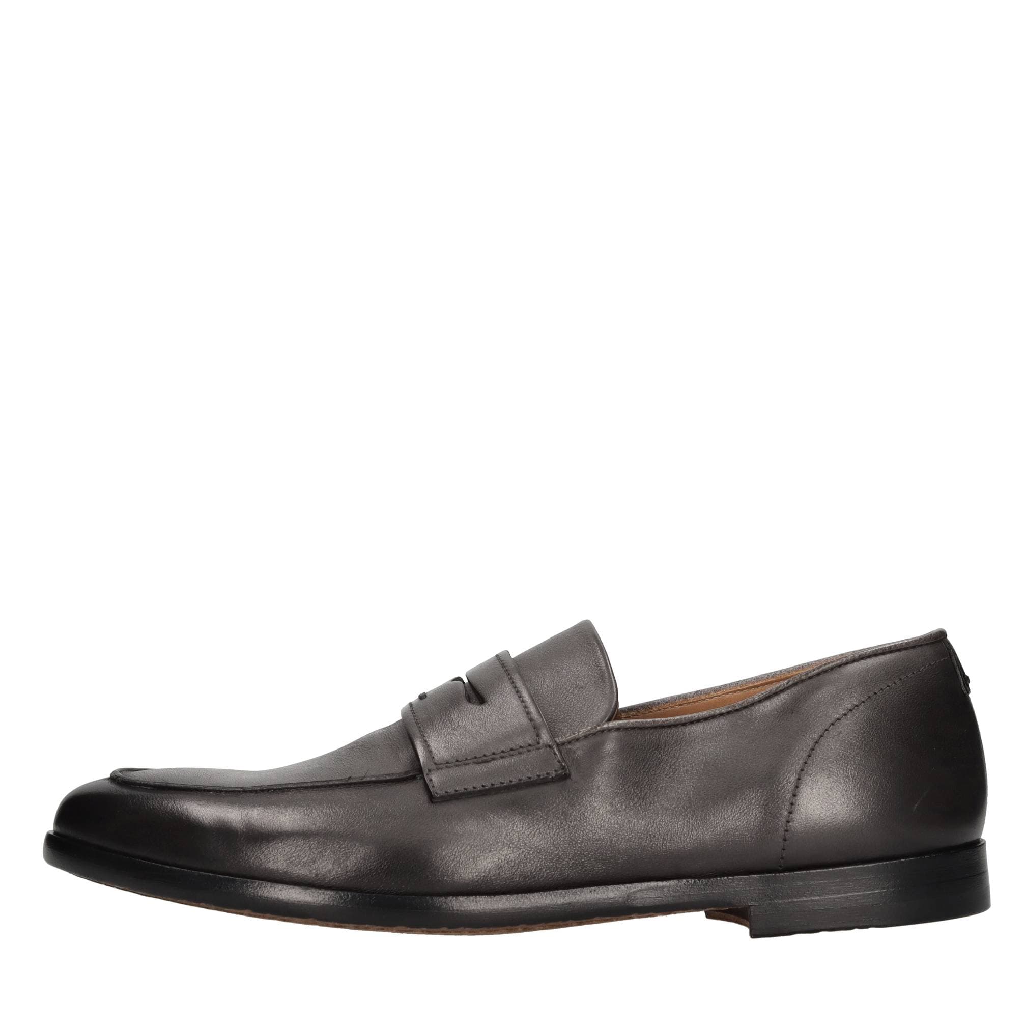 Doucal's Flat shoes