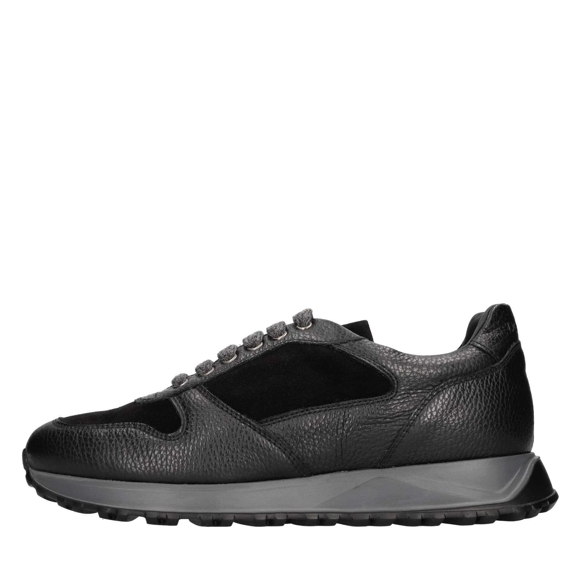 Doucal's Sneakers