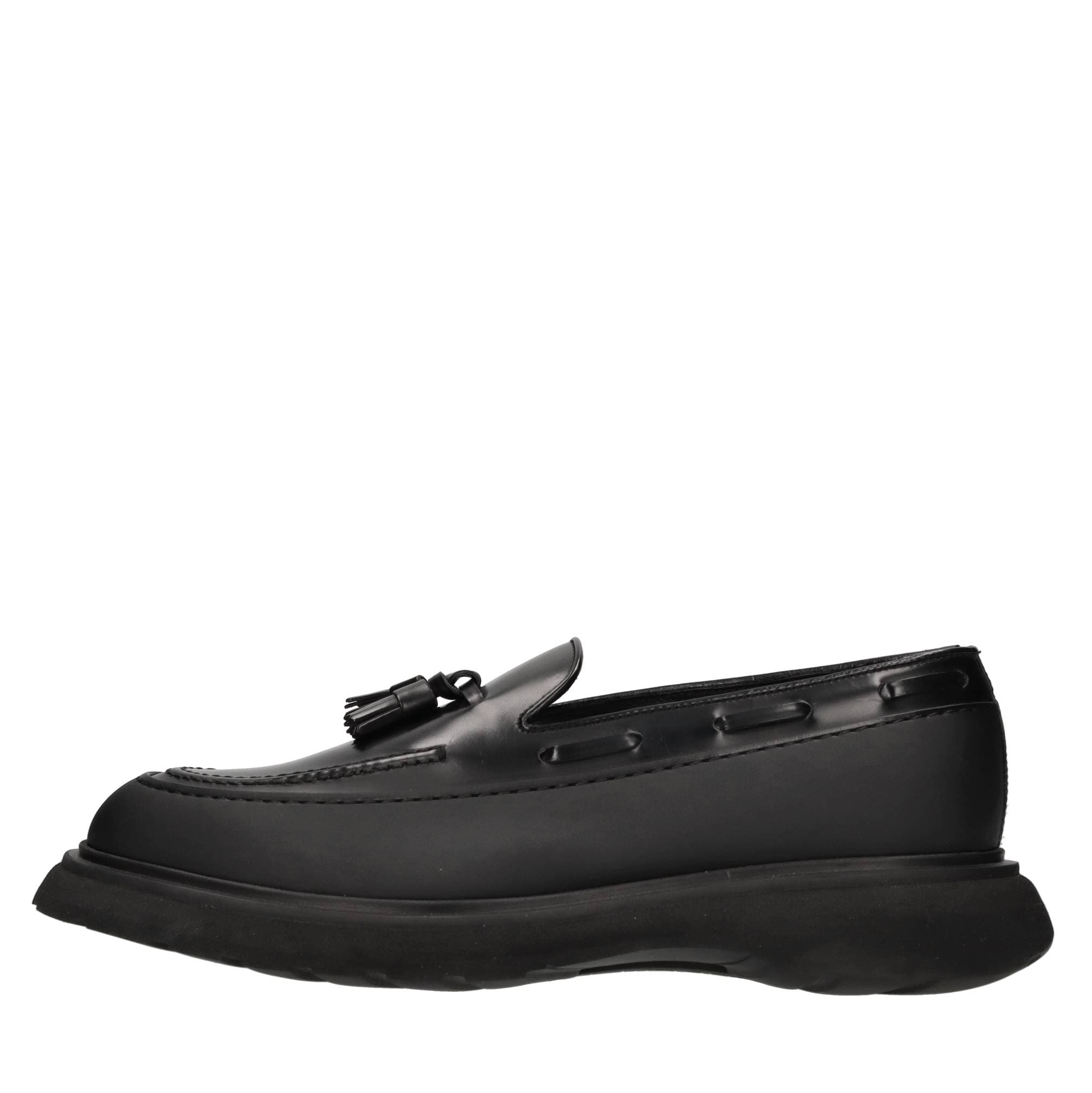 Doucal's Flat shoes
