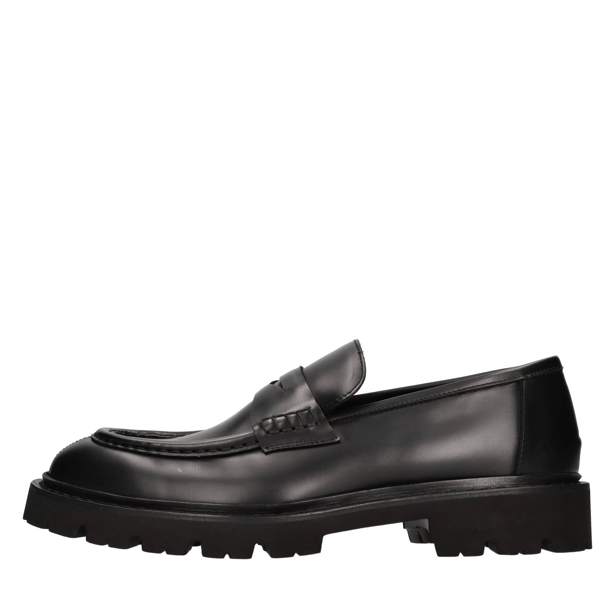 CERBERO Flat shoes