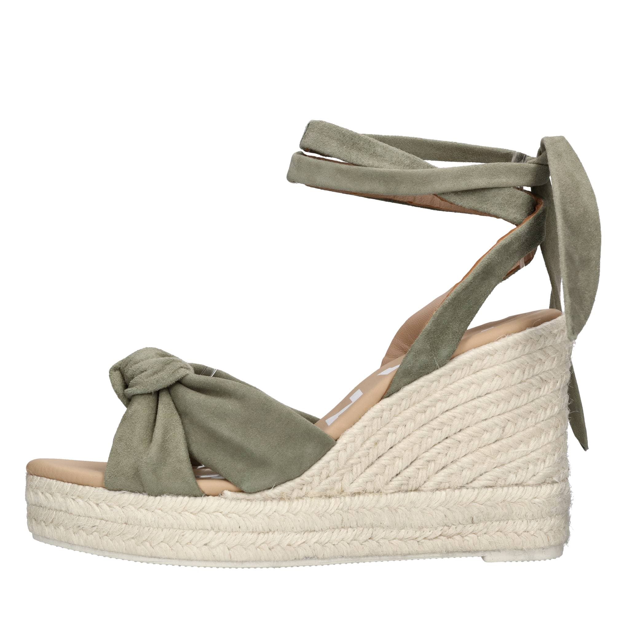 MANEBI' With Heel