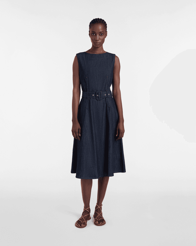 dress in chambray woman
