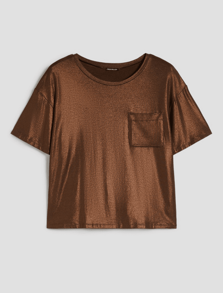 t-shirt woman coffee