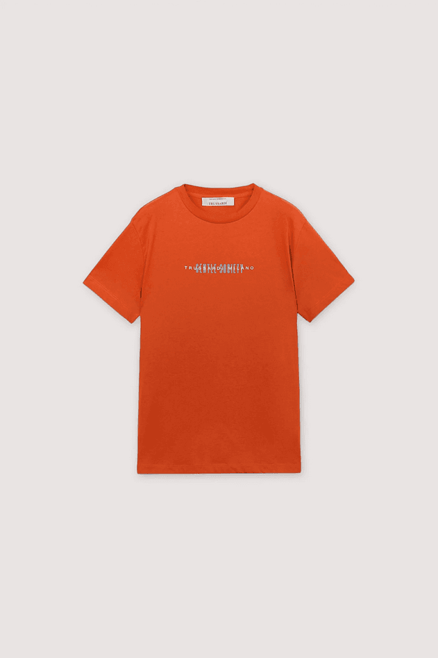 t-shirt man red