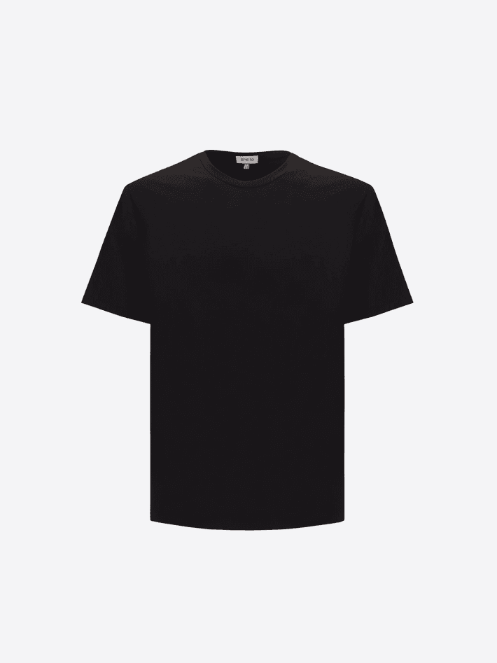 t-shirt man black