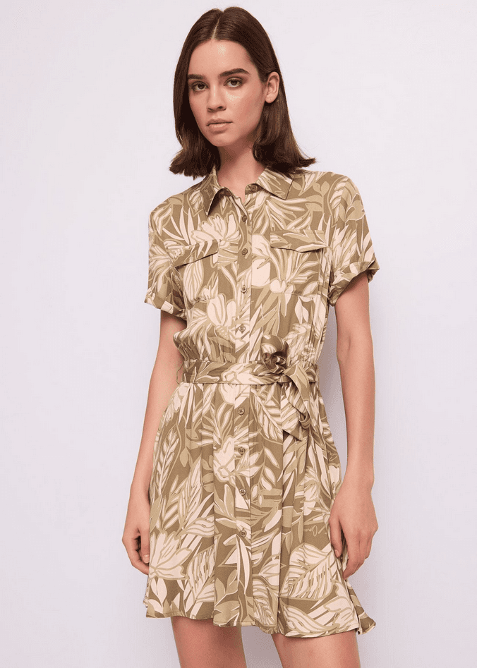 green woman dress