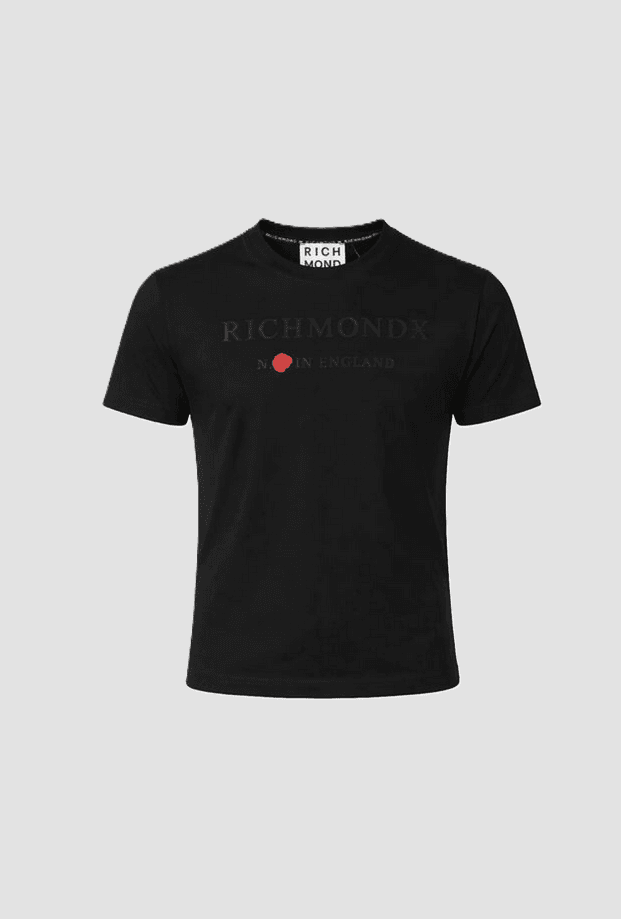 t-shirt man black