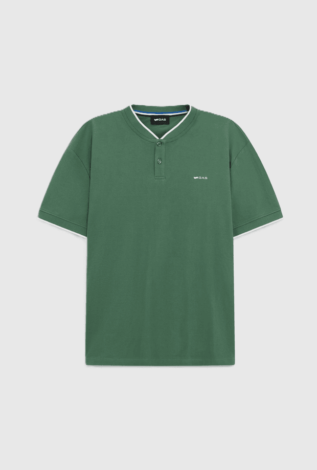t-shirt with buttons man green