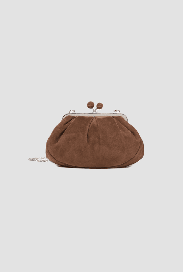 small woman chocolate small pastry bag
