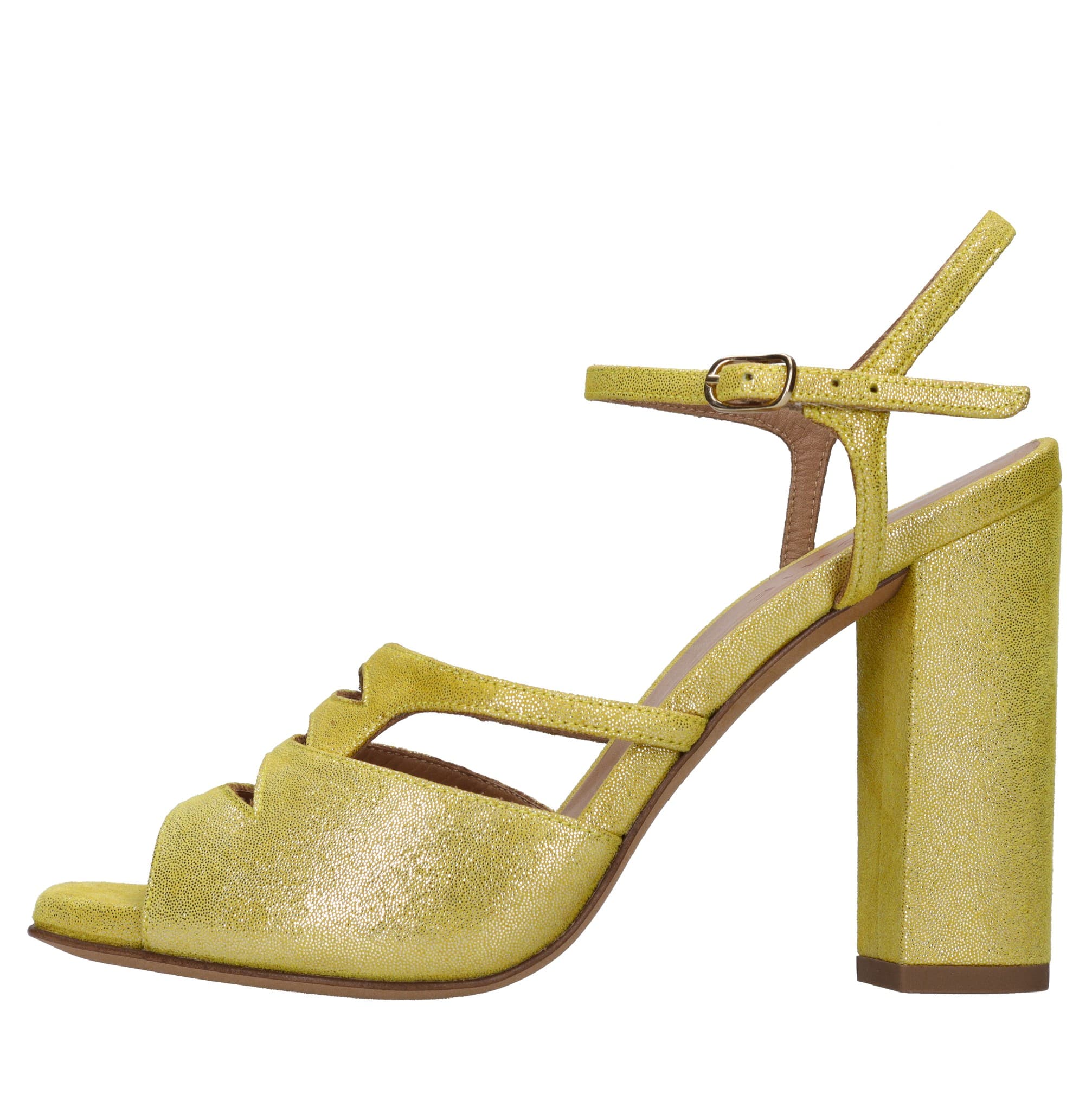 CHIE Sandals