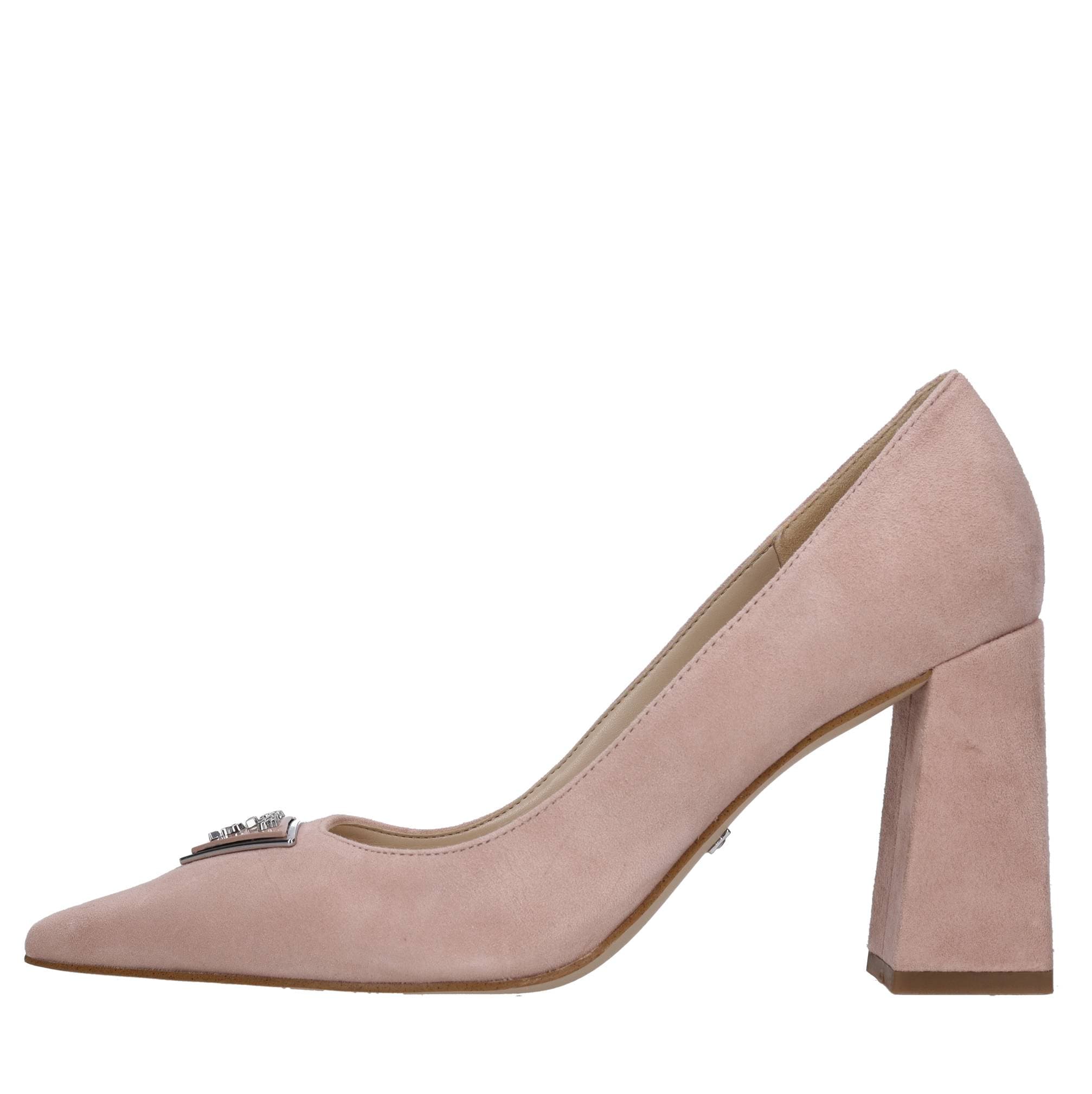 Guess With Heel
