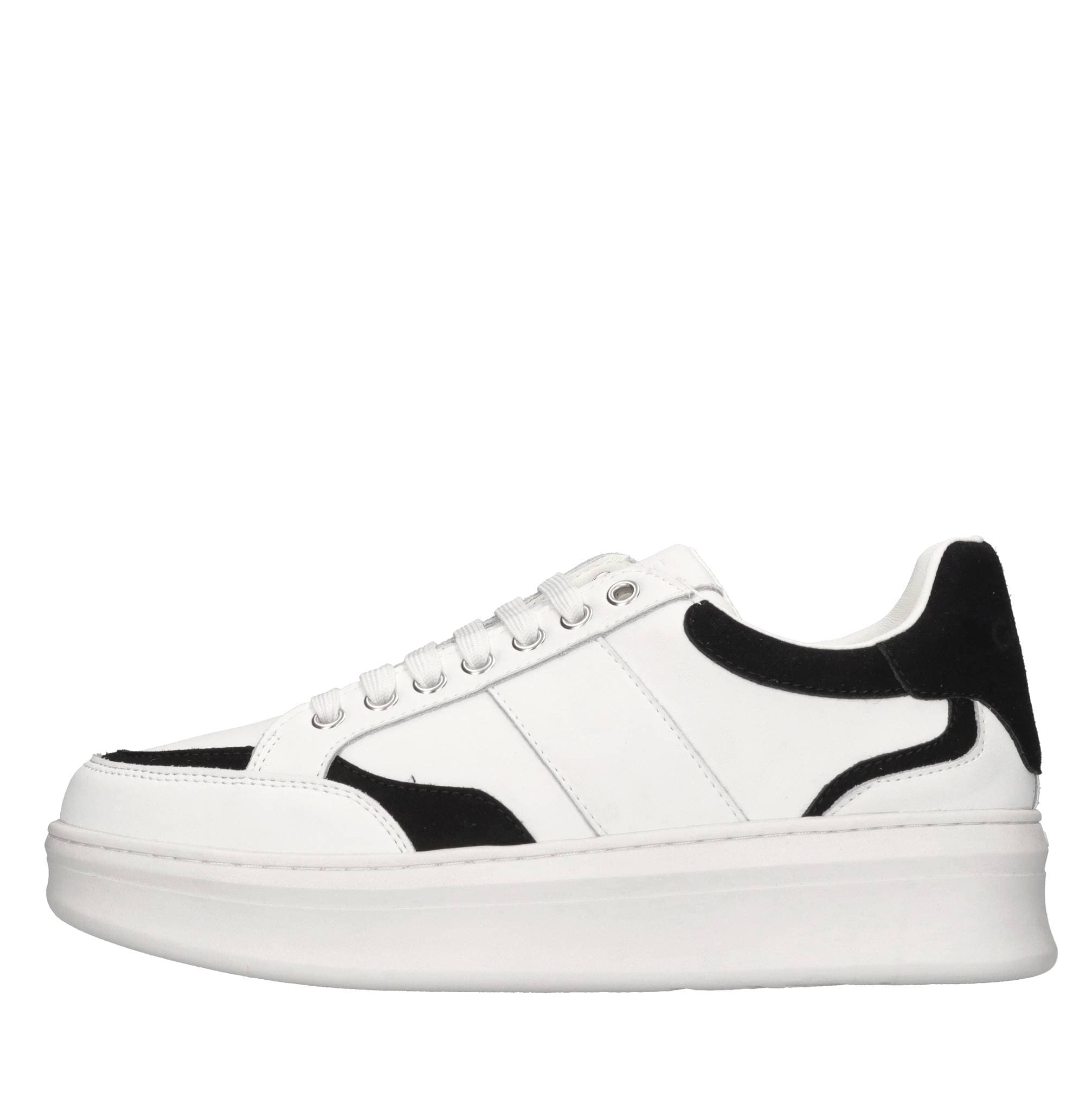 Gaelle Paris Sneakers