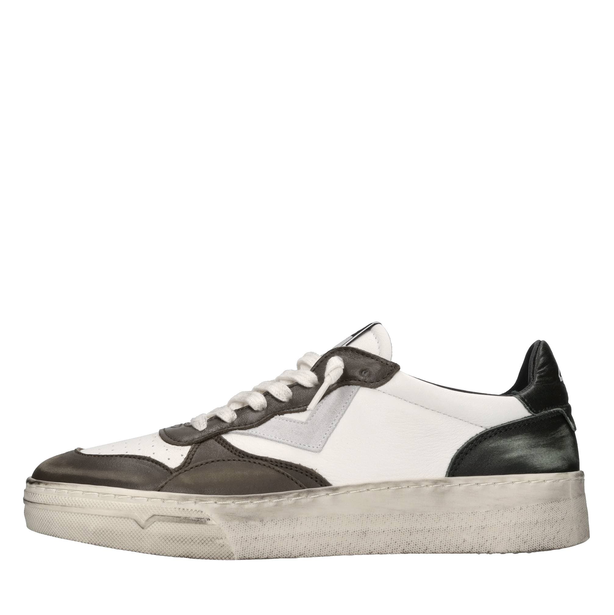 4B12 Sneakers