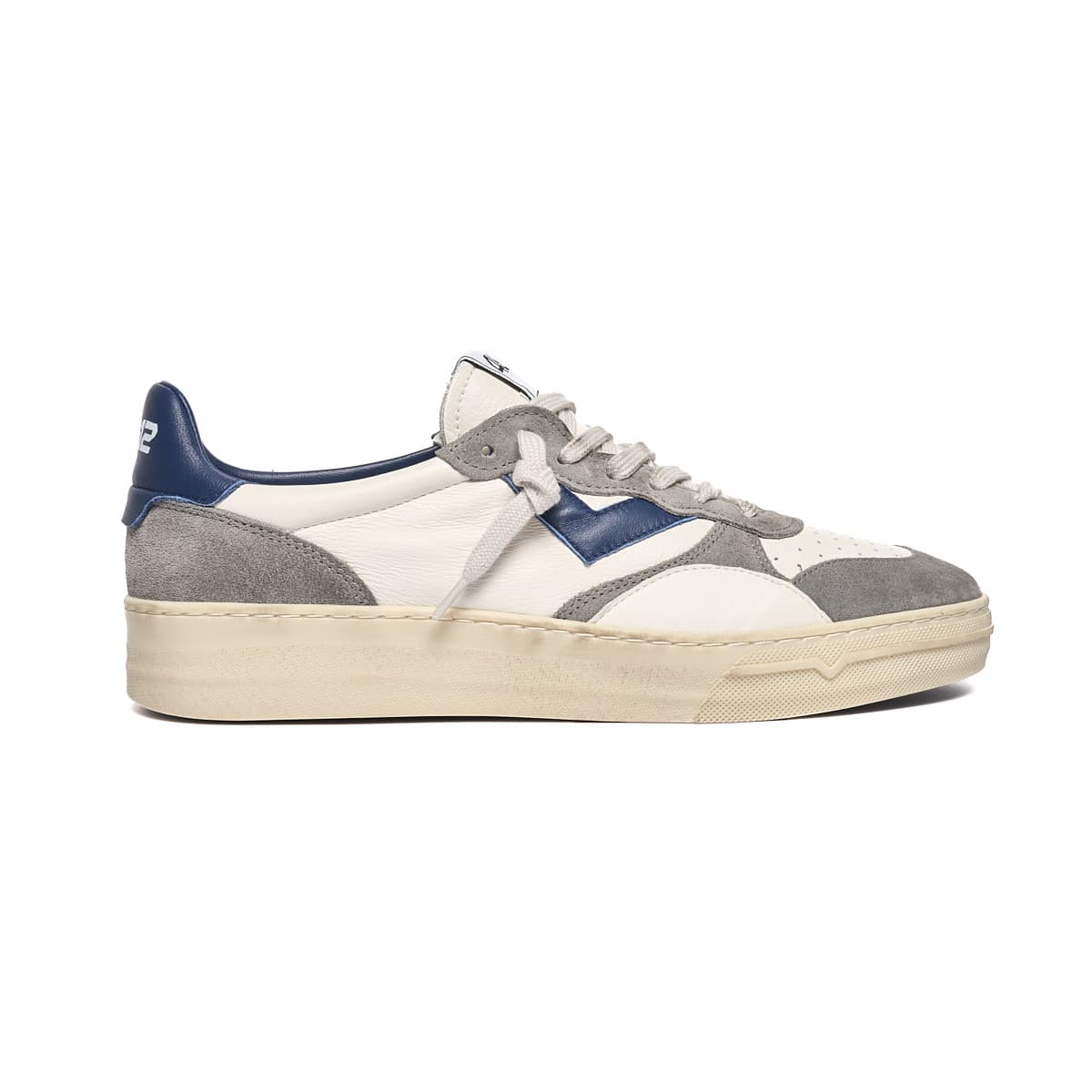 4B12 Sneakers White