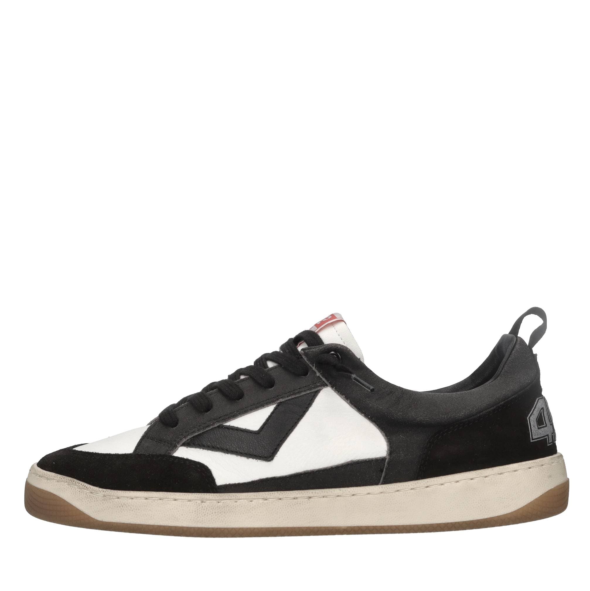 4B12 Sneakers