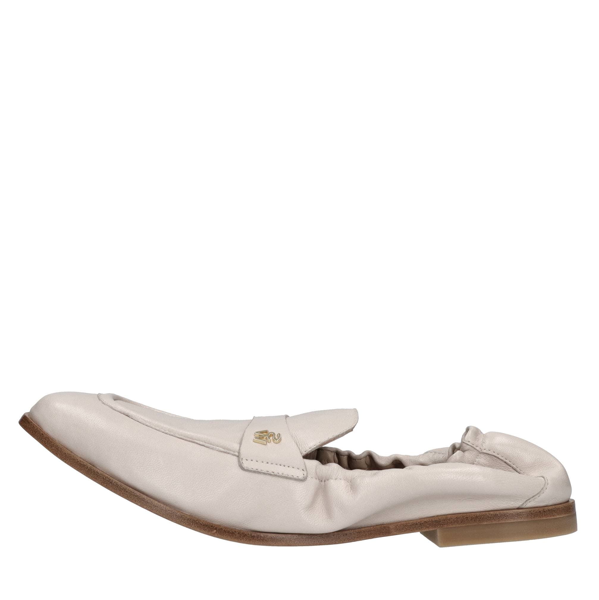 Stuart Weitzman Flat shoes