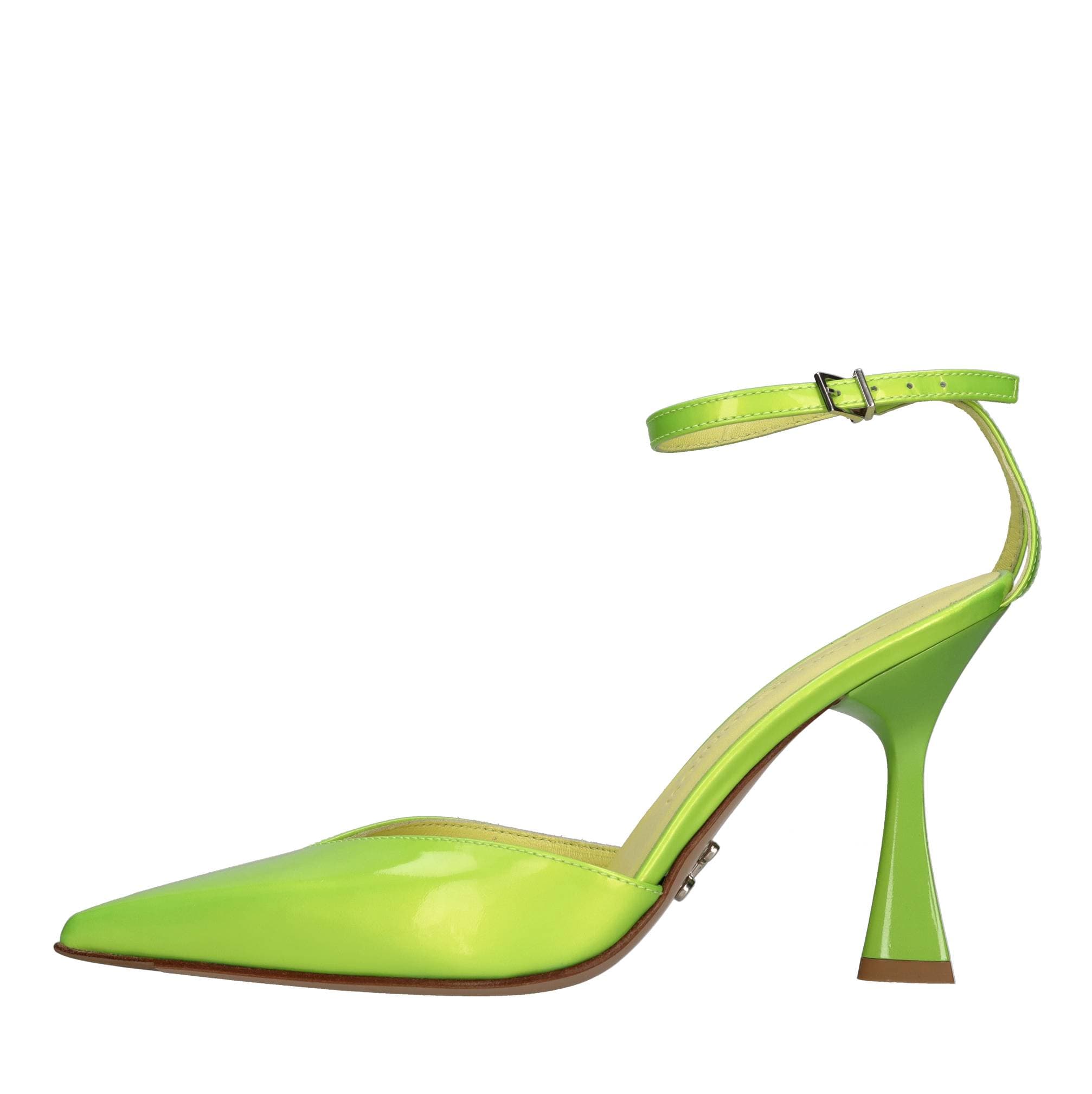 Sergio Levantesi With Heel