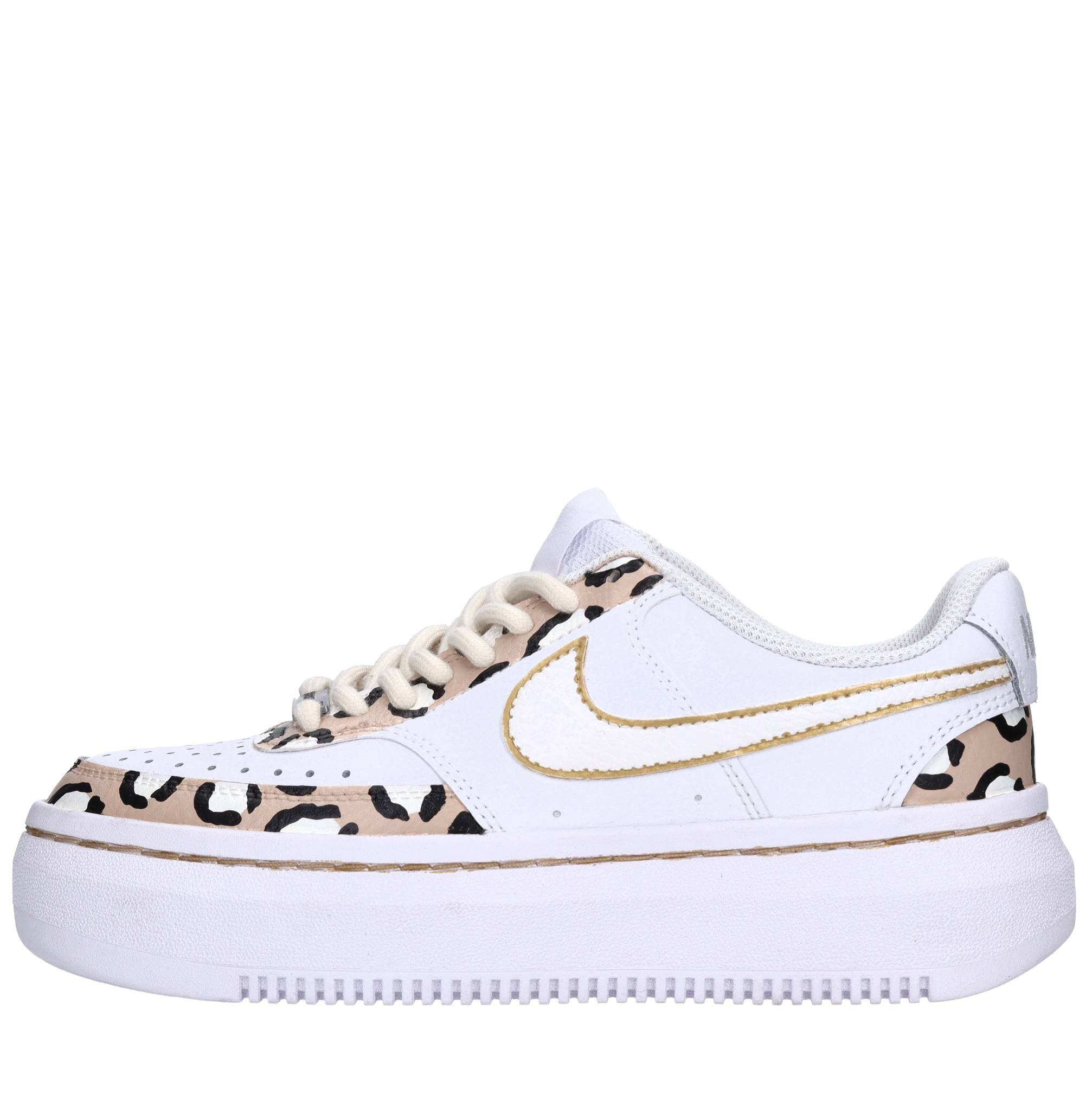 NIKE SEDDYS Sneakers
